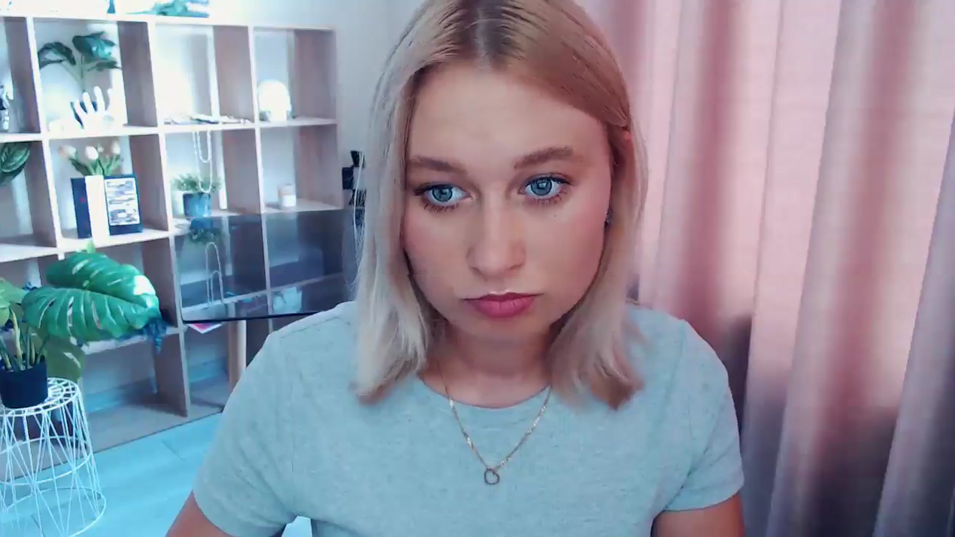 Gallery image thumbnail from Kukla_kolduna's myfreecams stream on, 07/27/2025, 11:19 image 12 of 20