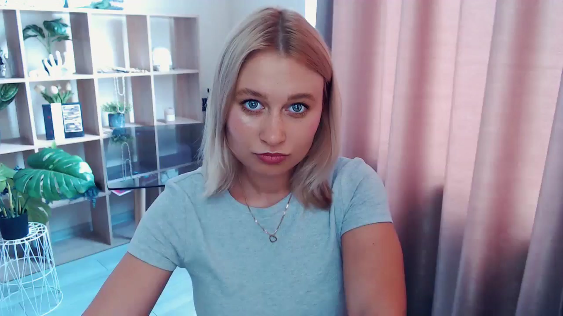 Gallery image thumbnail from Kukla_kolduna's myfreecams stream on, 07/27/2025, 11:19 image 2 of 20