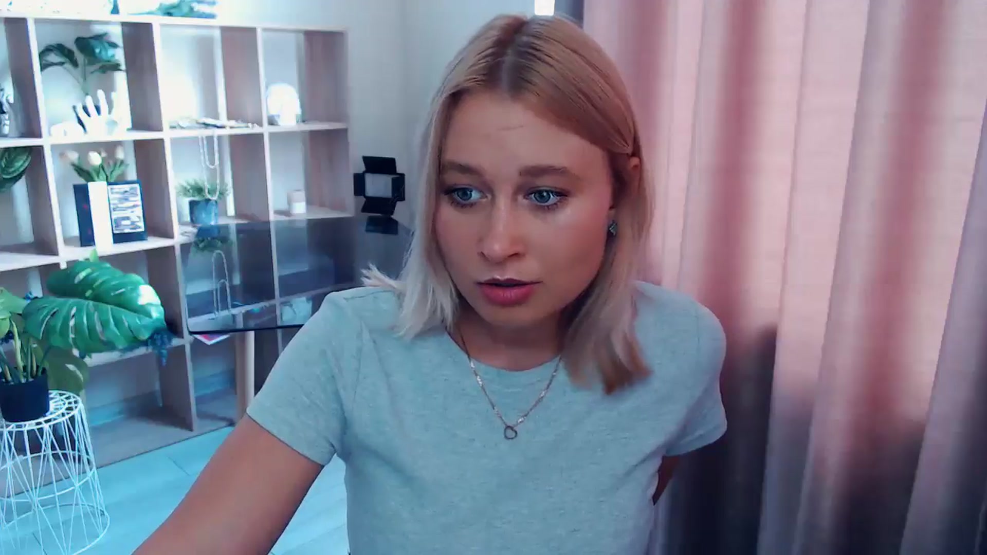 Gallery image thumbnail from Kukla_kolduna's myfreecams stream on, 07/27/2025, 11:19 image 13 of 20