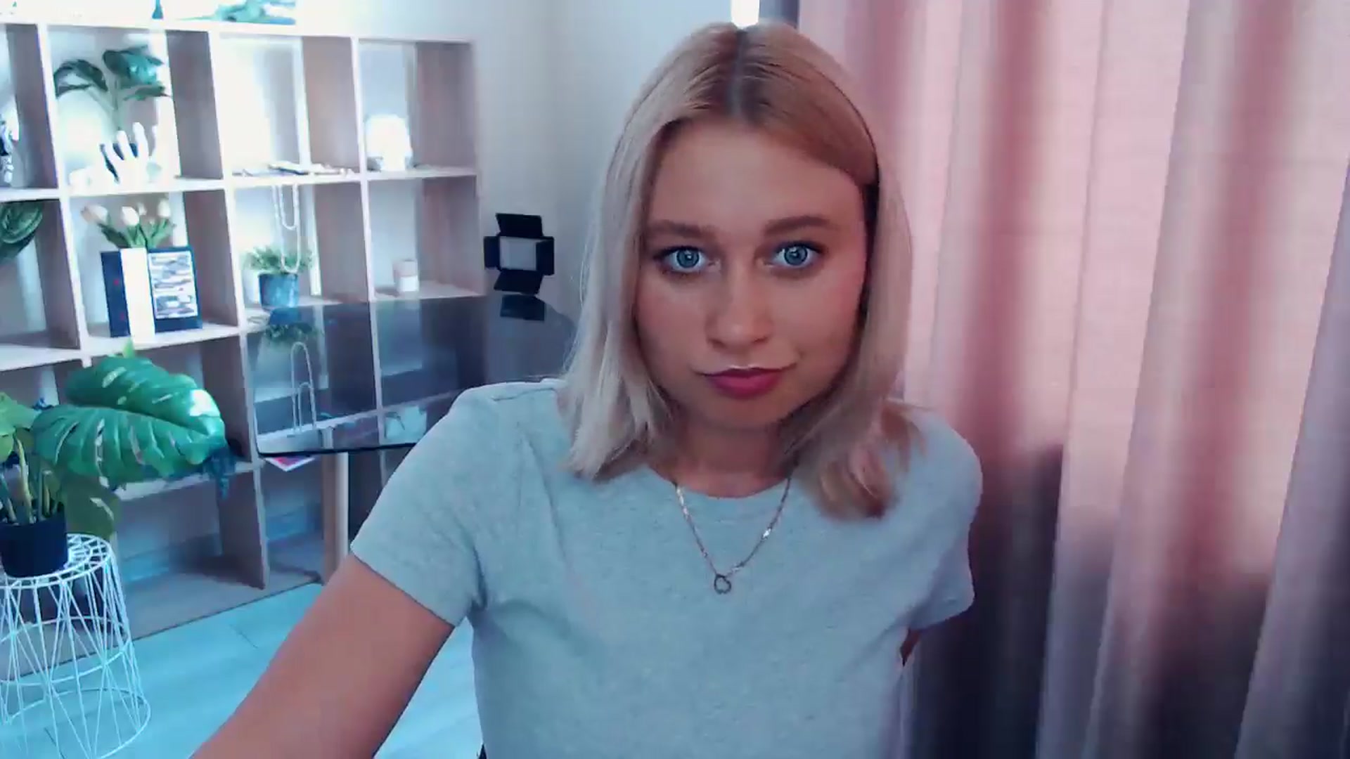 Gallery image thumbnail from Kukla_kolduna's myfreecams stream on, 07/27/2025, 11:19 image 6 of 20