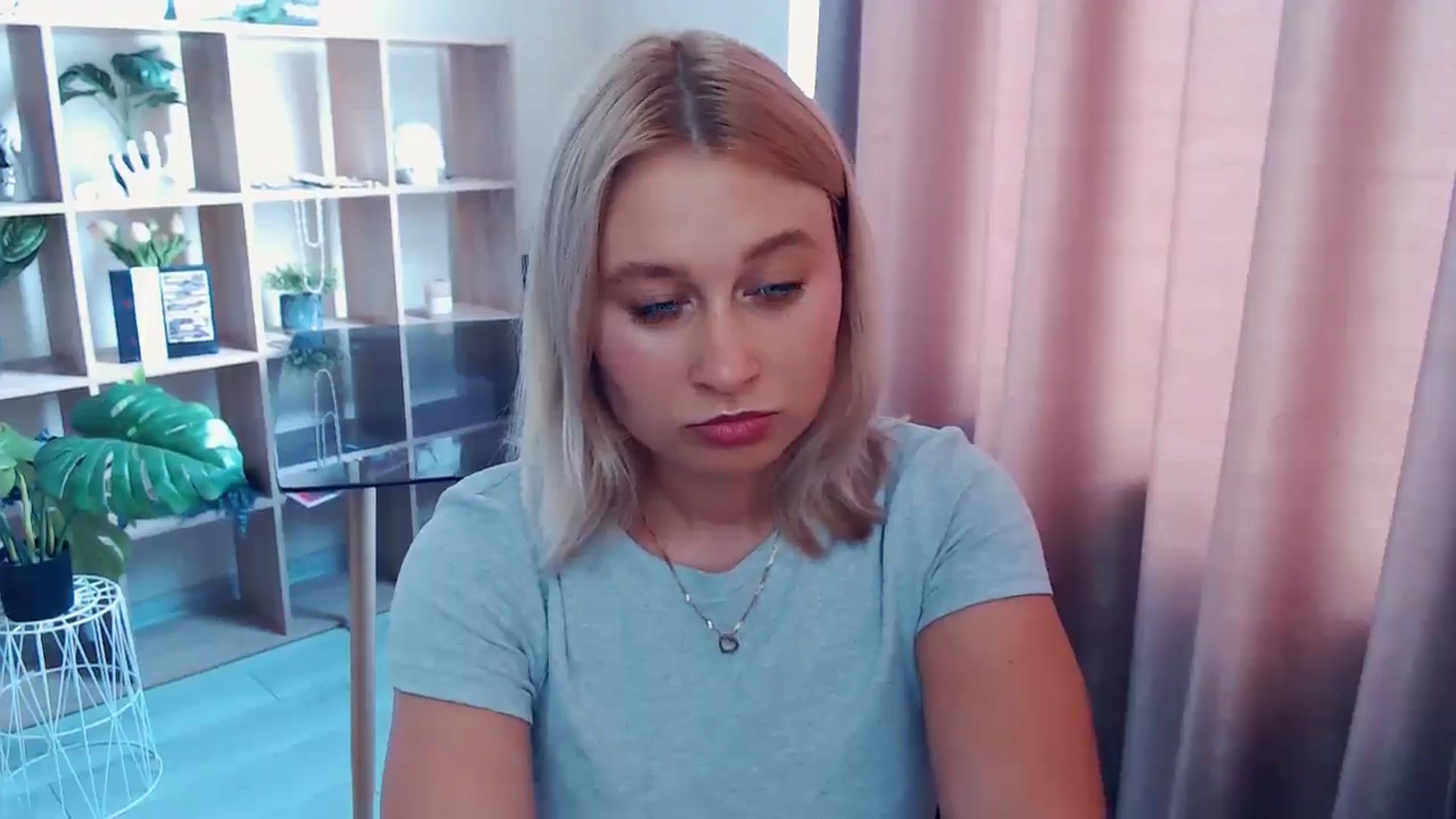 Gallery image thumbnail from Kukla_kolduna's myfreecams stream on, 07/27/2025, 11:19 image 4 of 20