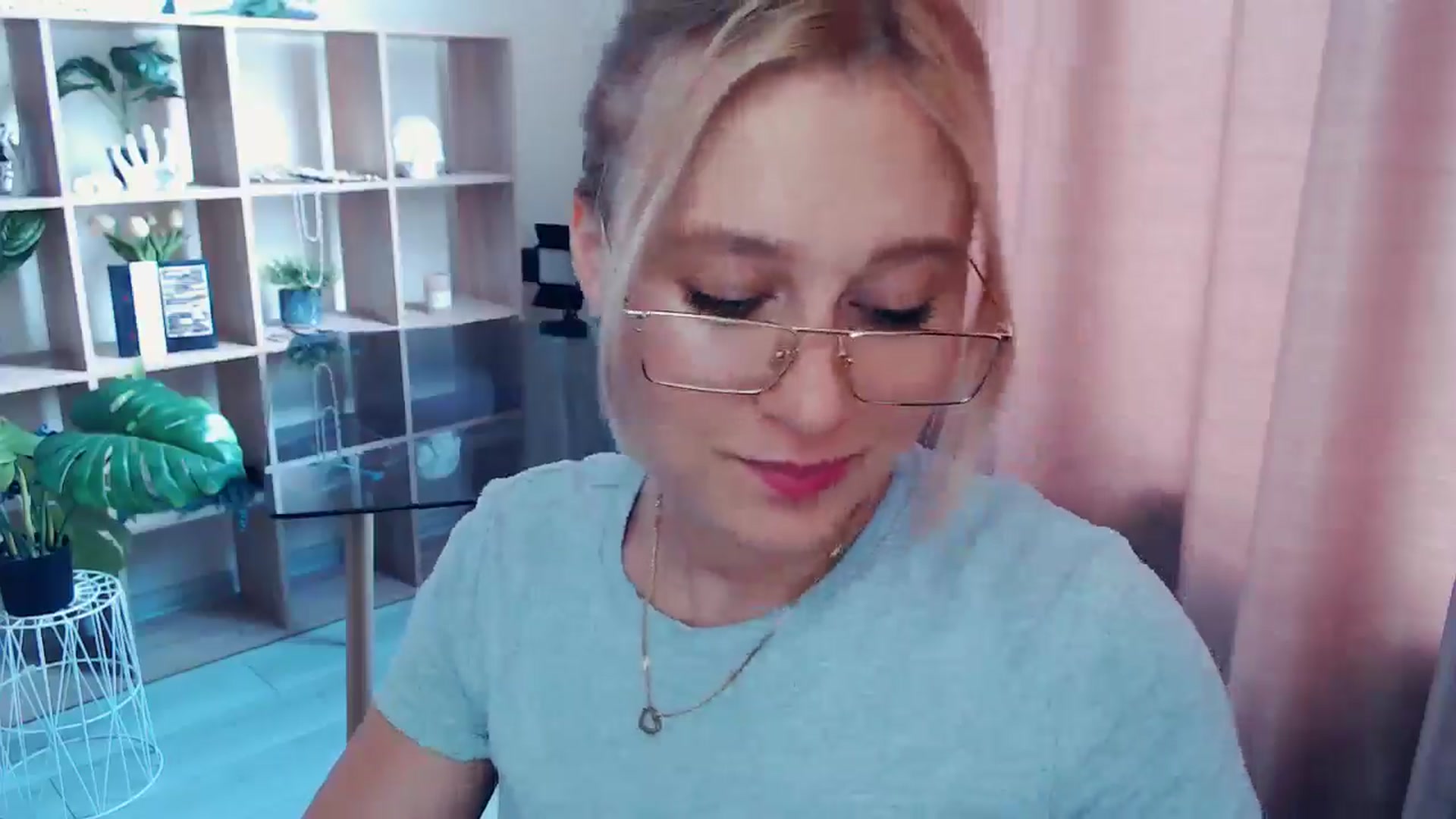 Gallery image thumbnail from Kukla_kolduna's myfreecams stream on, 07/27/2025, 12:22 image 10 of 20