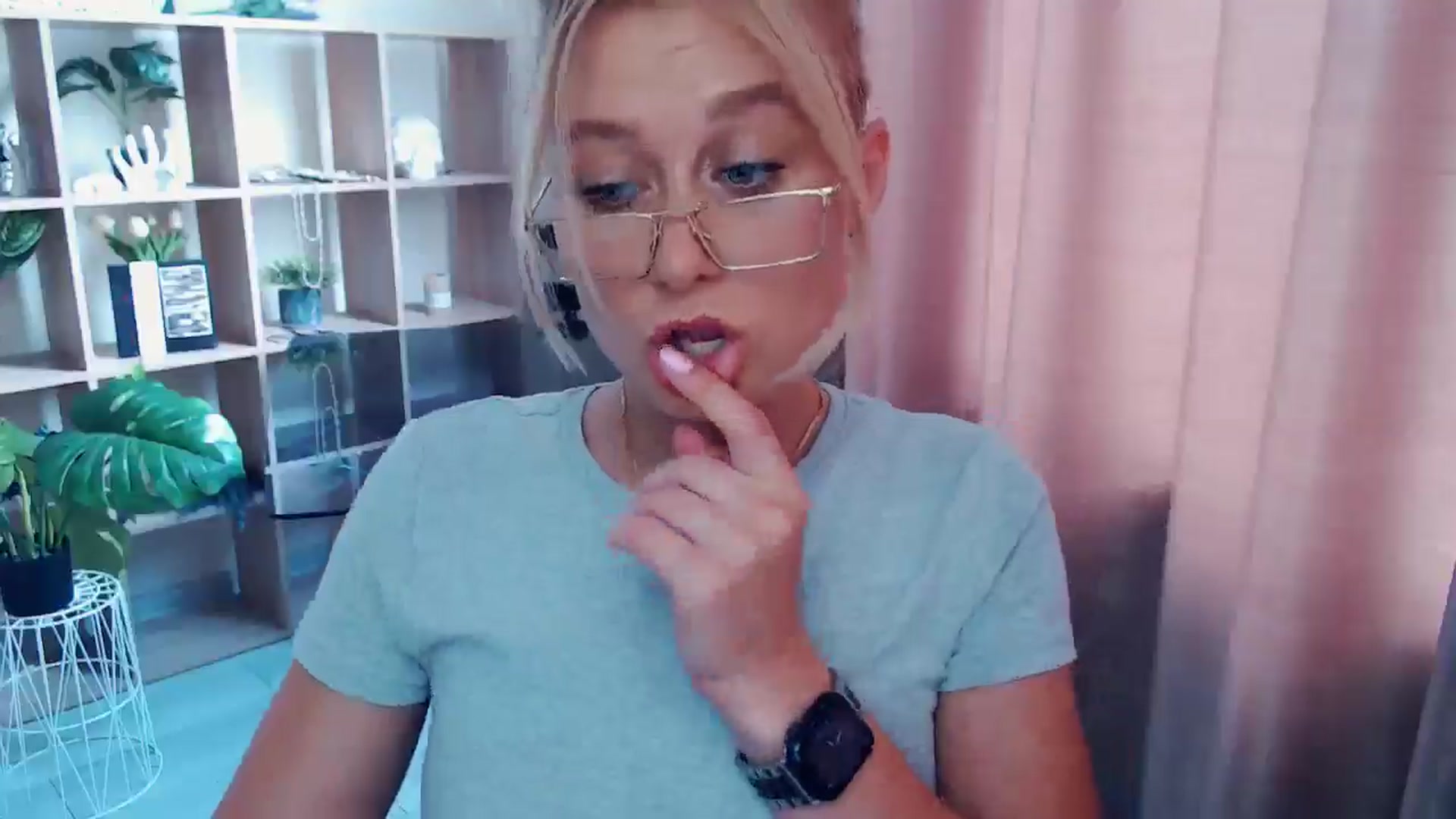 Gallery image thumbnail from Kukla_kolduna's myfreecams stream on, 07/27/2025, 12:22 image 2 of 20