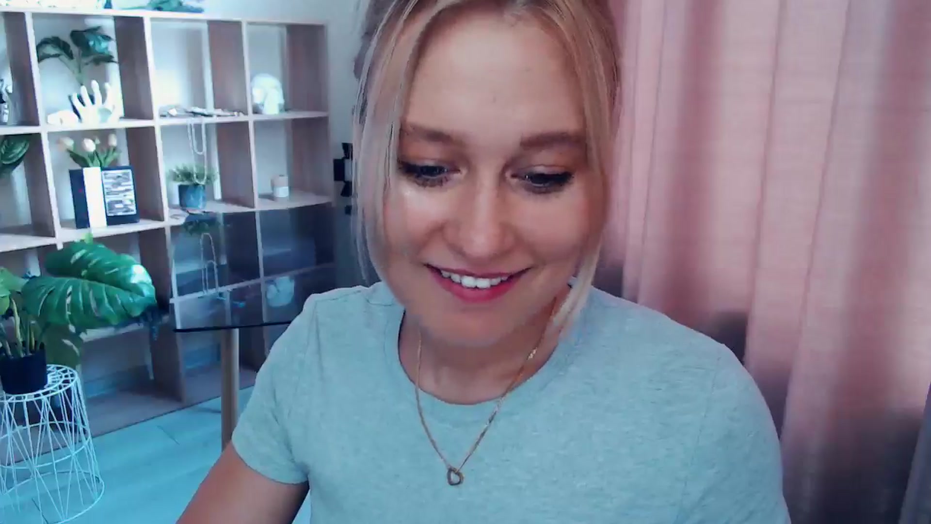 Gallery image thumbnail from Kukla_kolduna's myfreecams stream on, 07/27/2025, 12:22 image 18 of 20