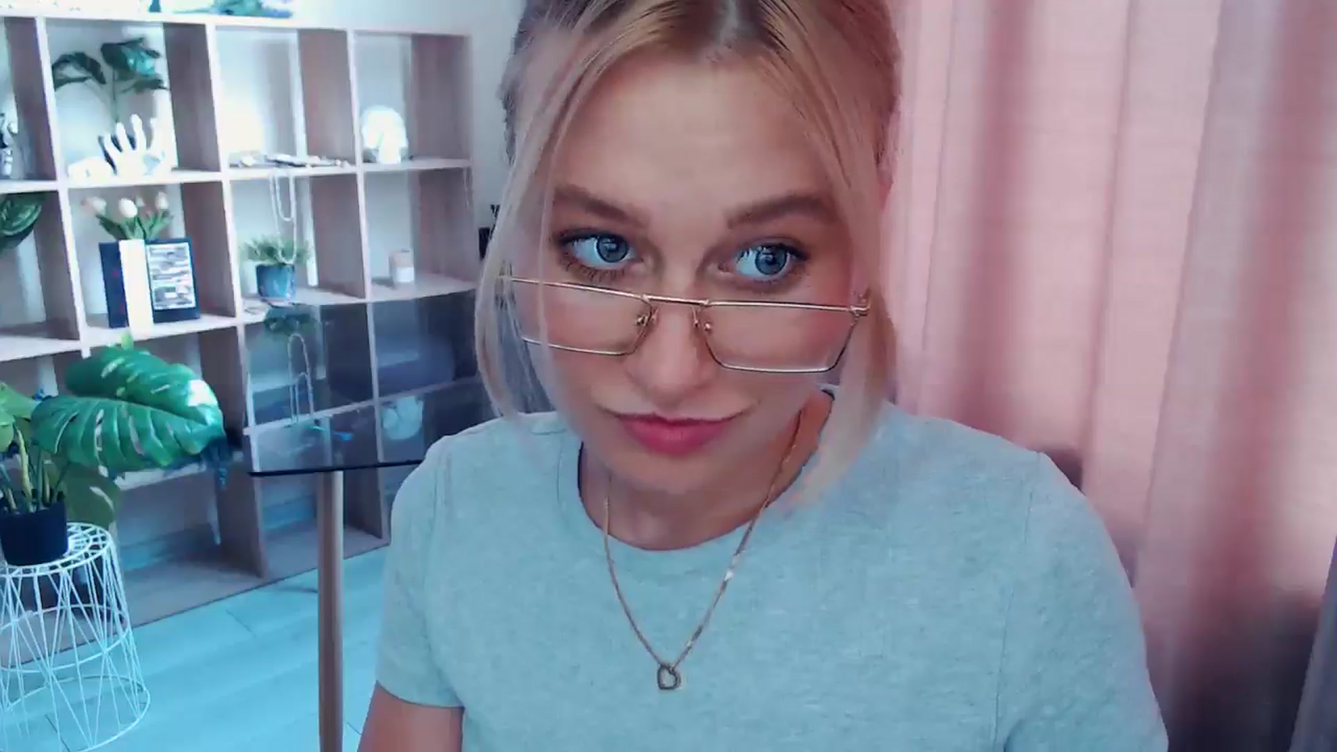 Gallery image thumbnail from Kukla_kolduna's myfreecams stream on, 07/27/2025, 12:22 image 5 of 20