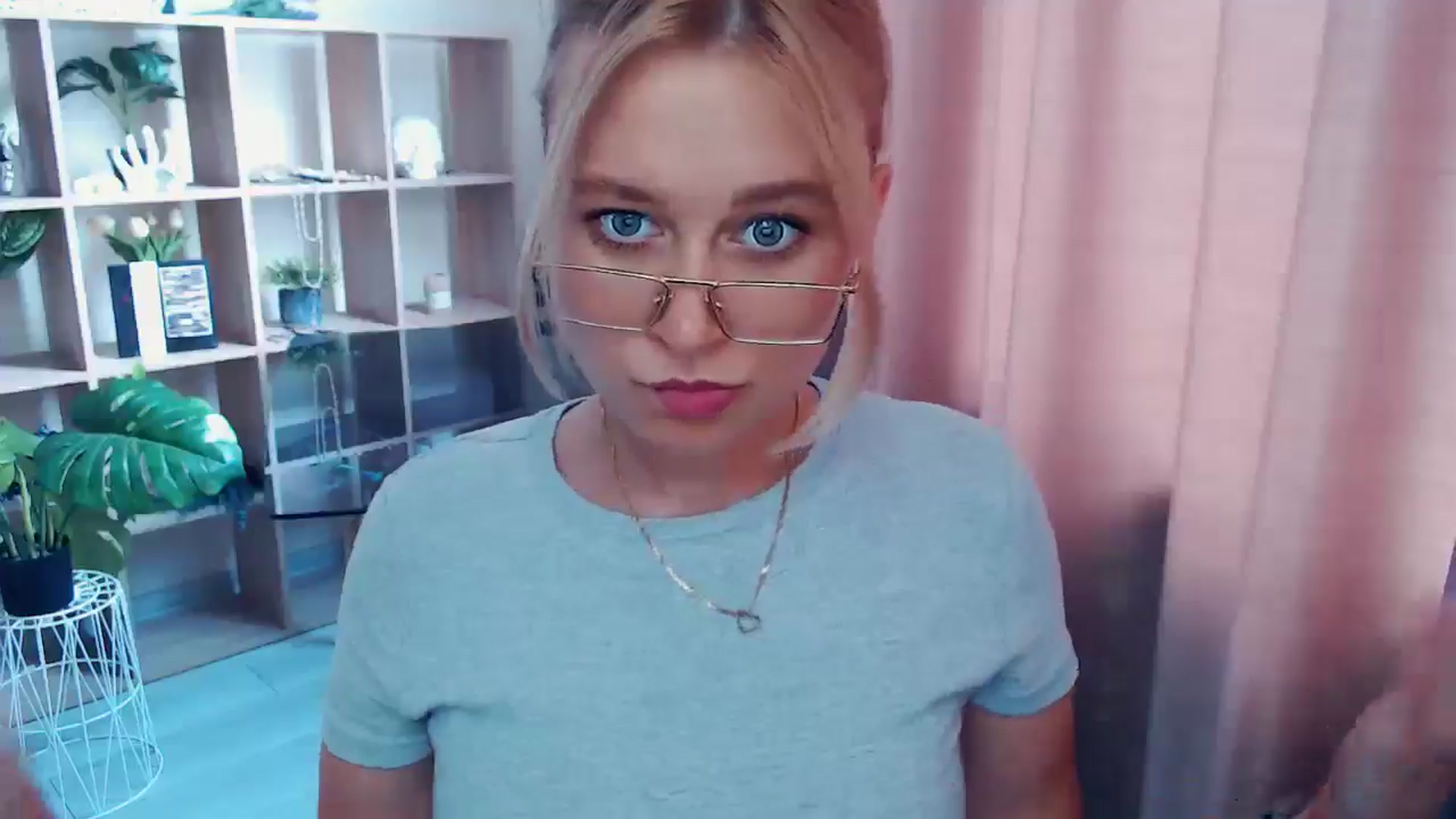Gallery image thumbnail from Kukla_kolduna's myfreecams stream on, 07/27/2025, 12:22 image 3 of 20