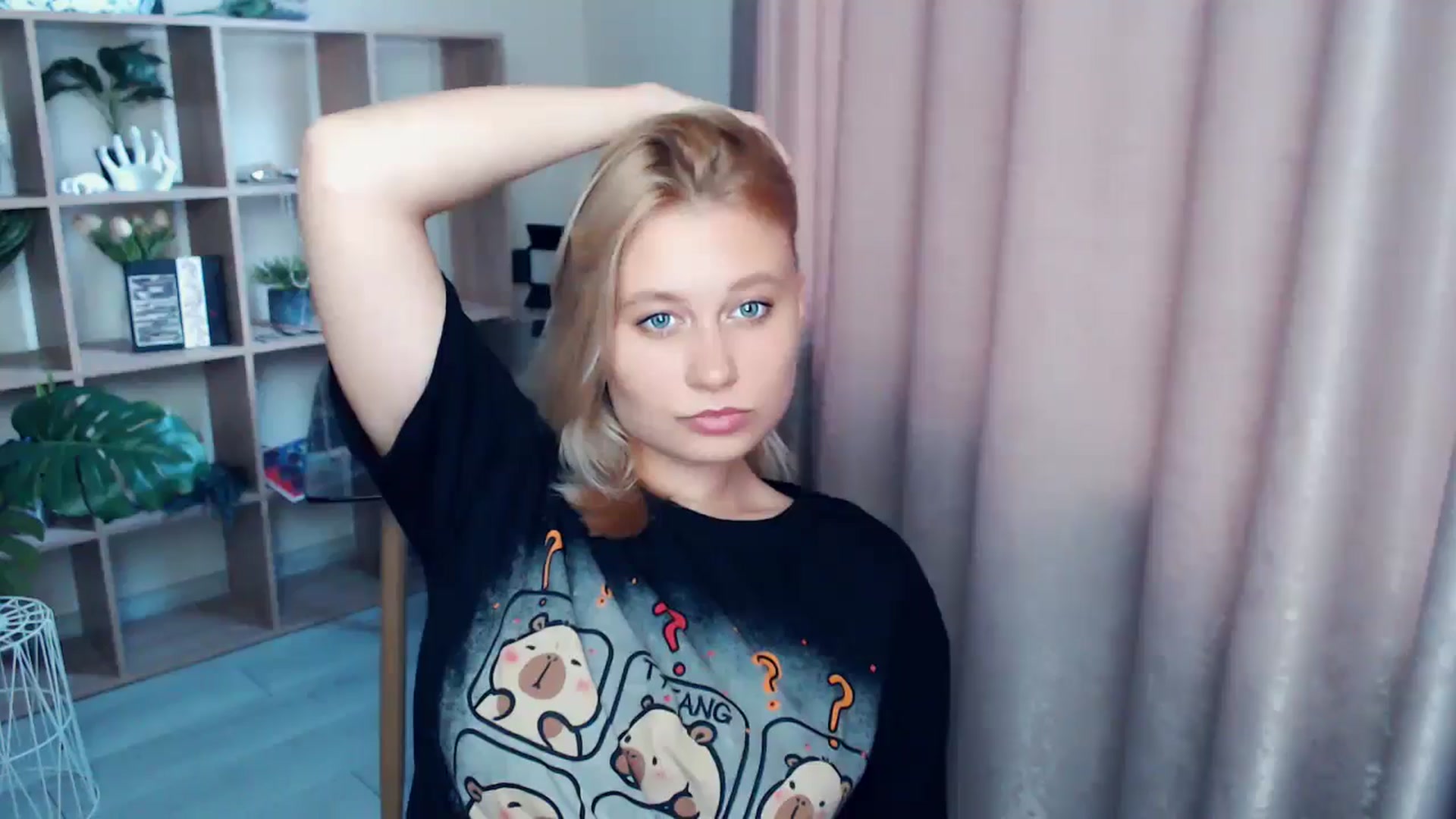 Gallery image thumbnail from Kukla_kolduna's myfreecams stream on, 07/30/2025, 15:35 image 14 of 20