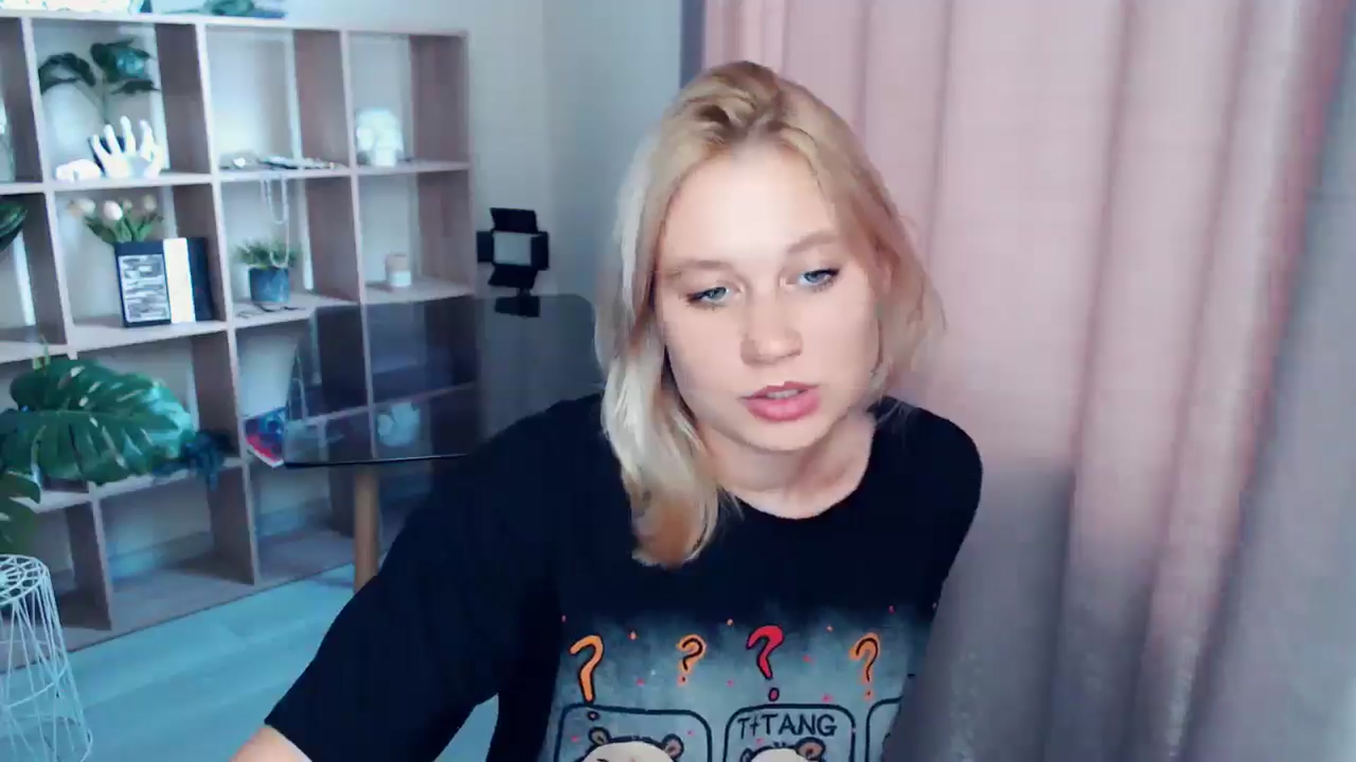 Gallery image thumbnail from Kukla_kolduna's myfreecams stream on, 07/30/2025, 15:35 image 11 of 20
