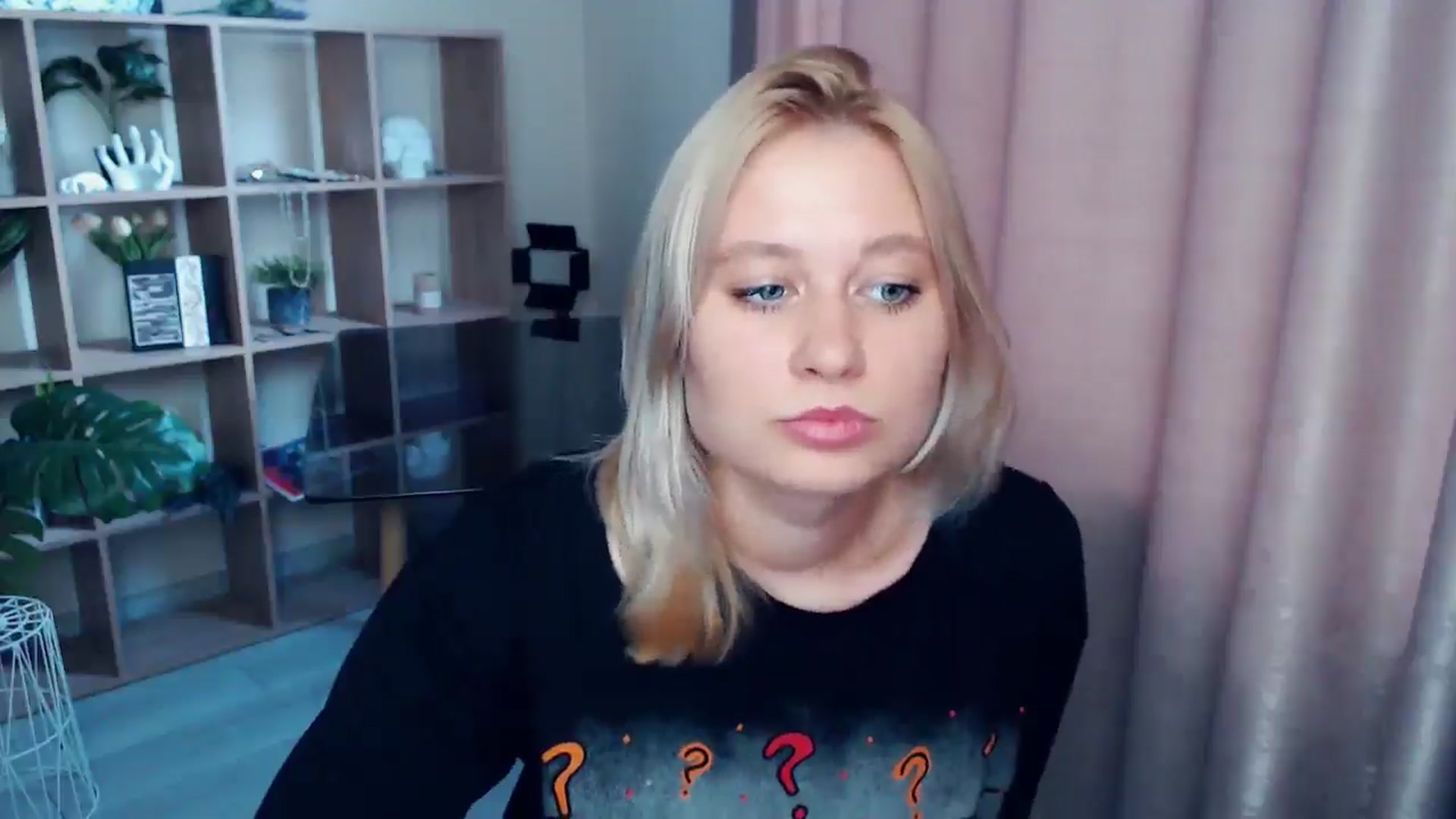 Gallery image thumbnail from Kukla_kolduna's myfreecams stream on, 07/30/2025, 15:35 image 12 of 20