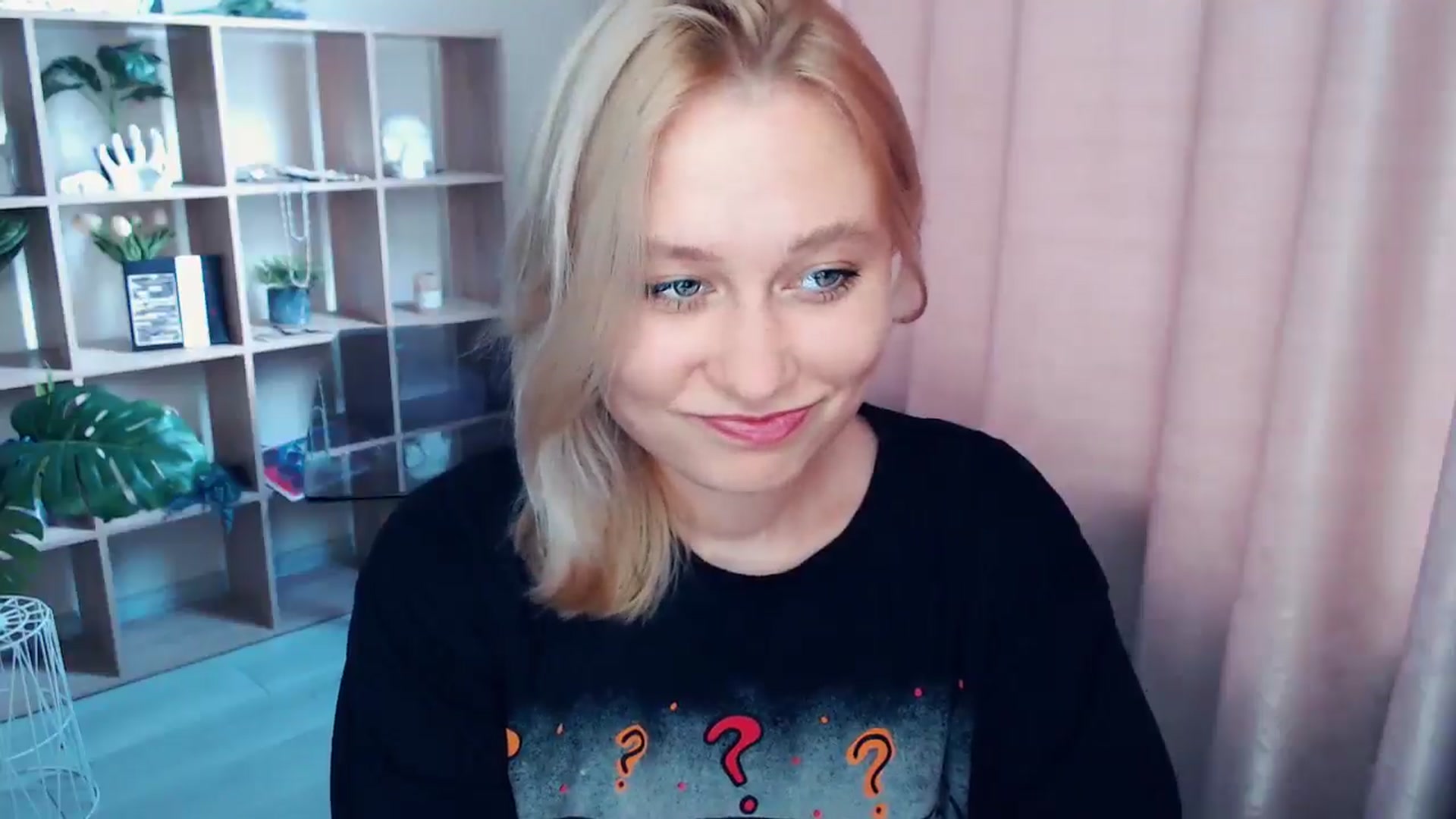 Gallery image thumbnail from Kukla_kolduna's myfreecams stream on, 07/30/2025, 15:35 image 10 of 20