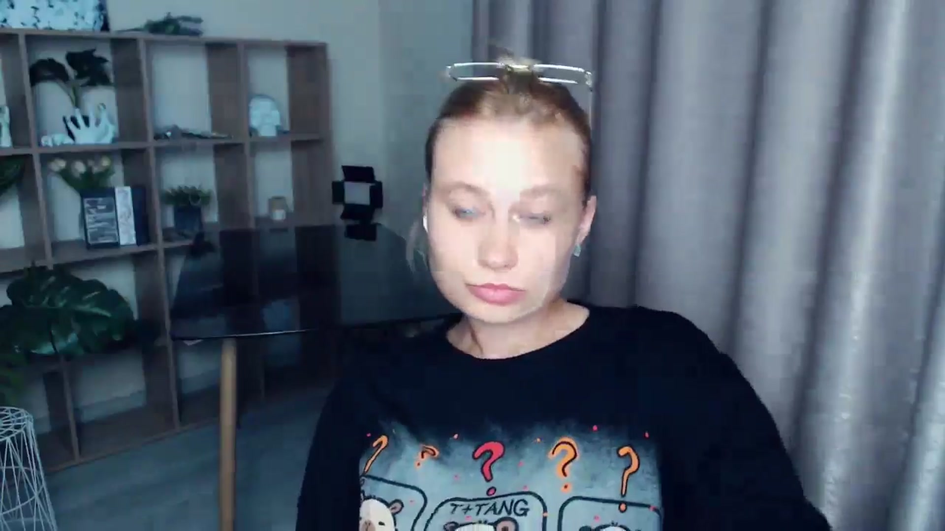 Gallery image thumbnail from Kukla_kolduna's myfreecams stream on, 07/30/2025, 18:00 image 12 of 20