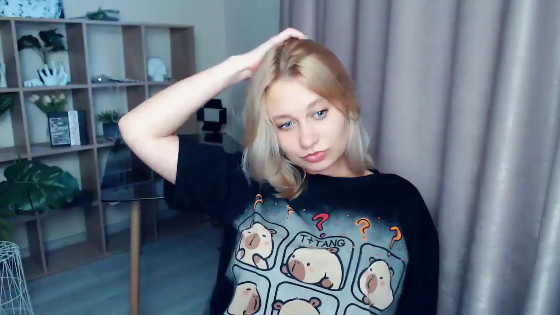 Gallery image thumbnail from Kukla_kolduna's myfreecams stream on, 07/30/2025, 18:00 image 4 of 20