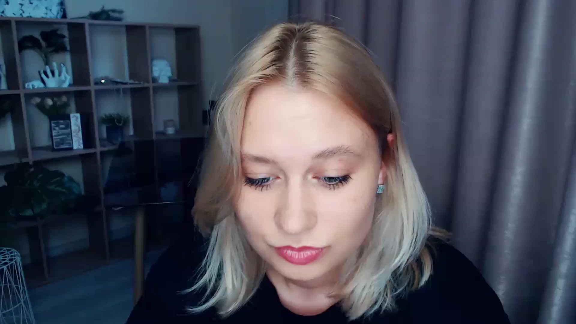 Gallery image thumbnail from Kukla_kolduna's myfreecams stream on, 07/30/2025, 18:00 image 1 of 20