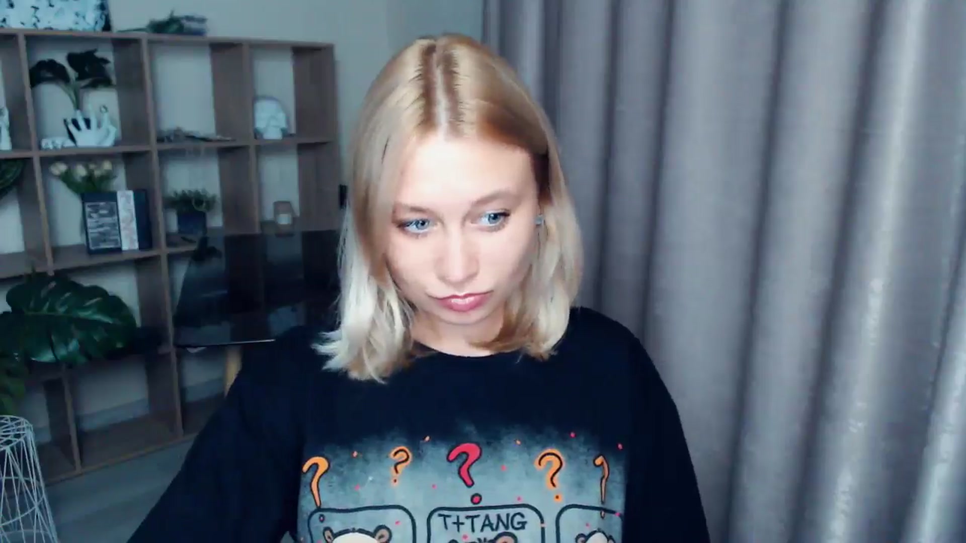 Gallery image thumbnail from Kukla_kolduna's myfreecams stream on, 07/30/2025, 18:00 image 17 of 20
