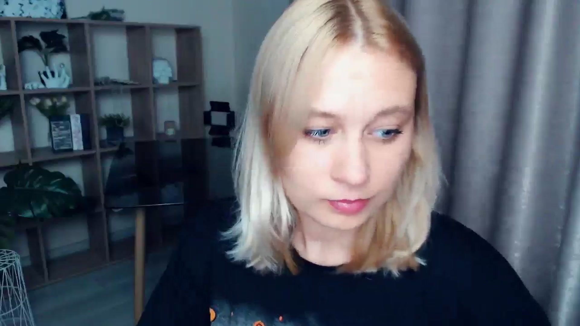 Gallery image thumbnail from Kukla_kolduna's myfreecams stream on, 07/30/2025, 18:00 image 16 of 20