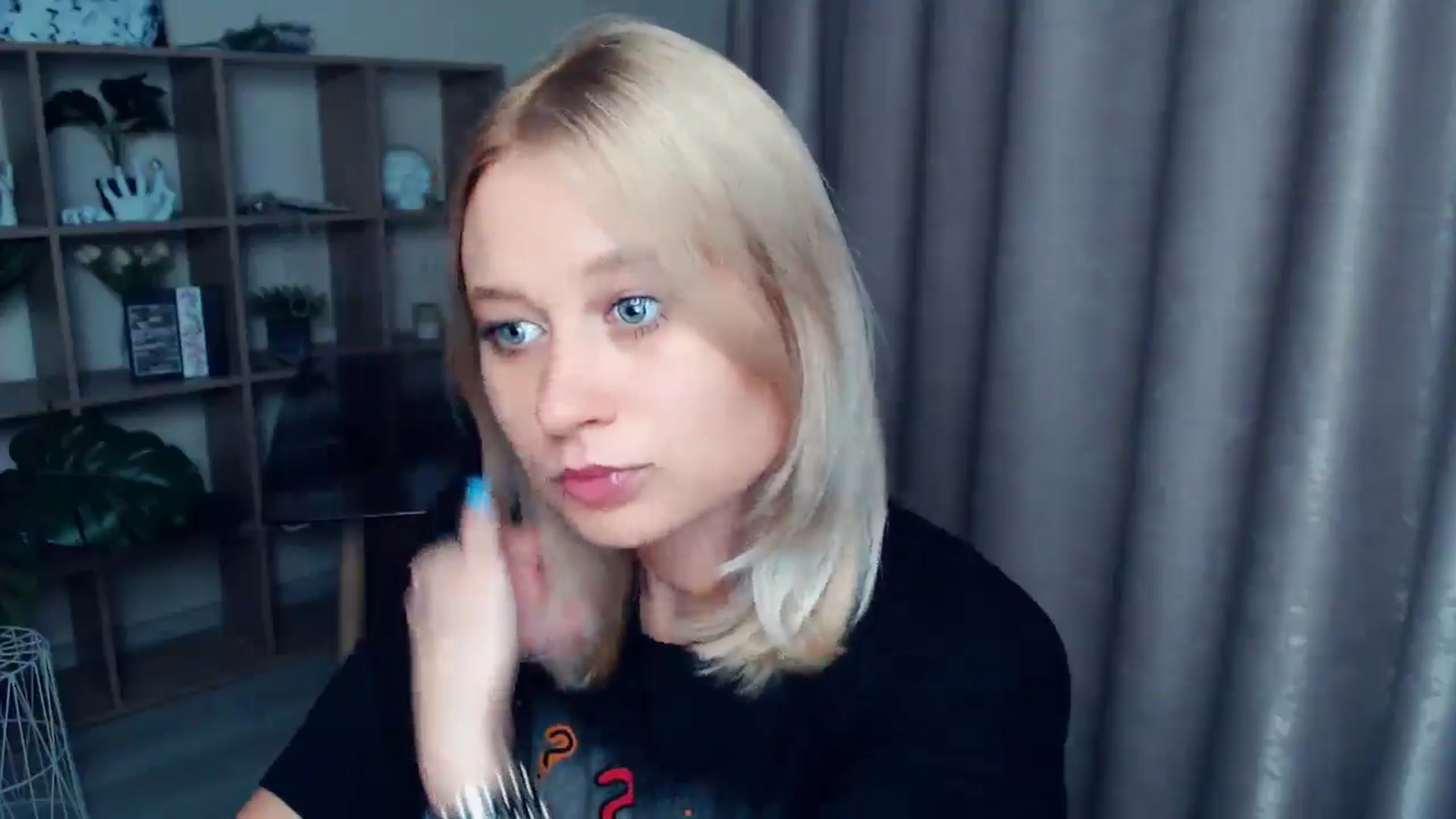 Gallery image thumbnail from Kukla_kolduna's myfreecams stream on, 07/30/2025, 18:00 image 14 of 20