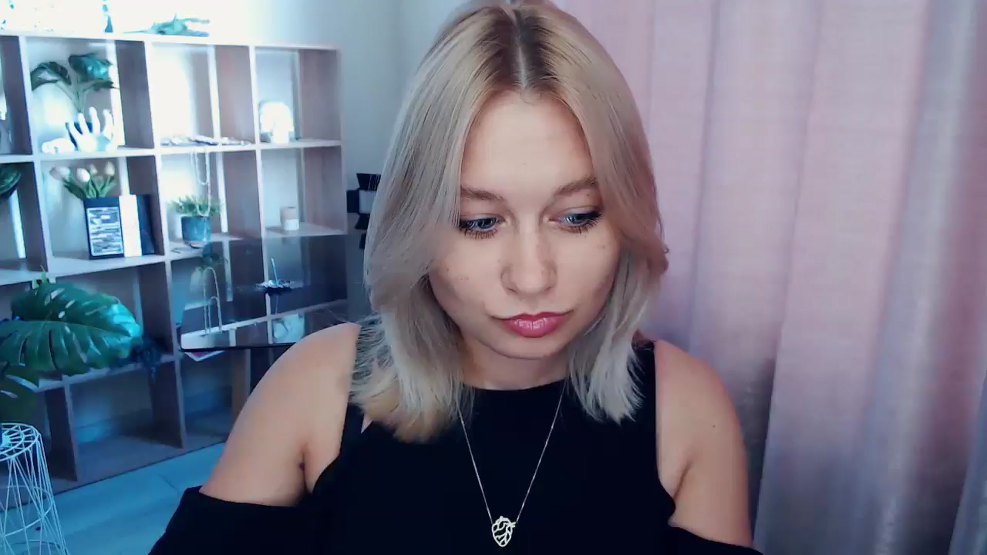 Gallery image thumbnail from Kukla_kolduna's myfreecams stream on, 07/31/2025, 15:25 image 1 of 20