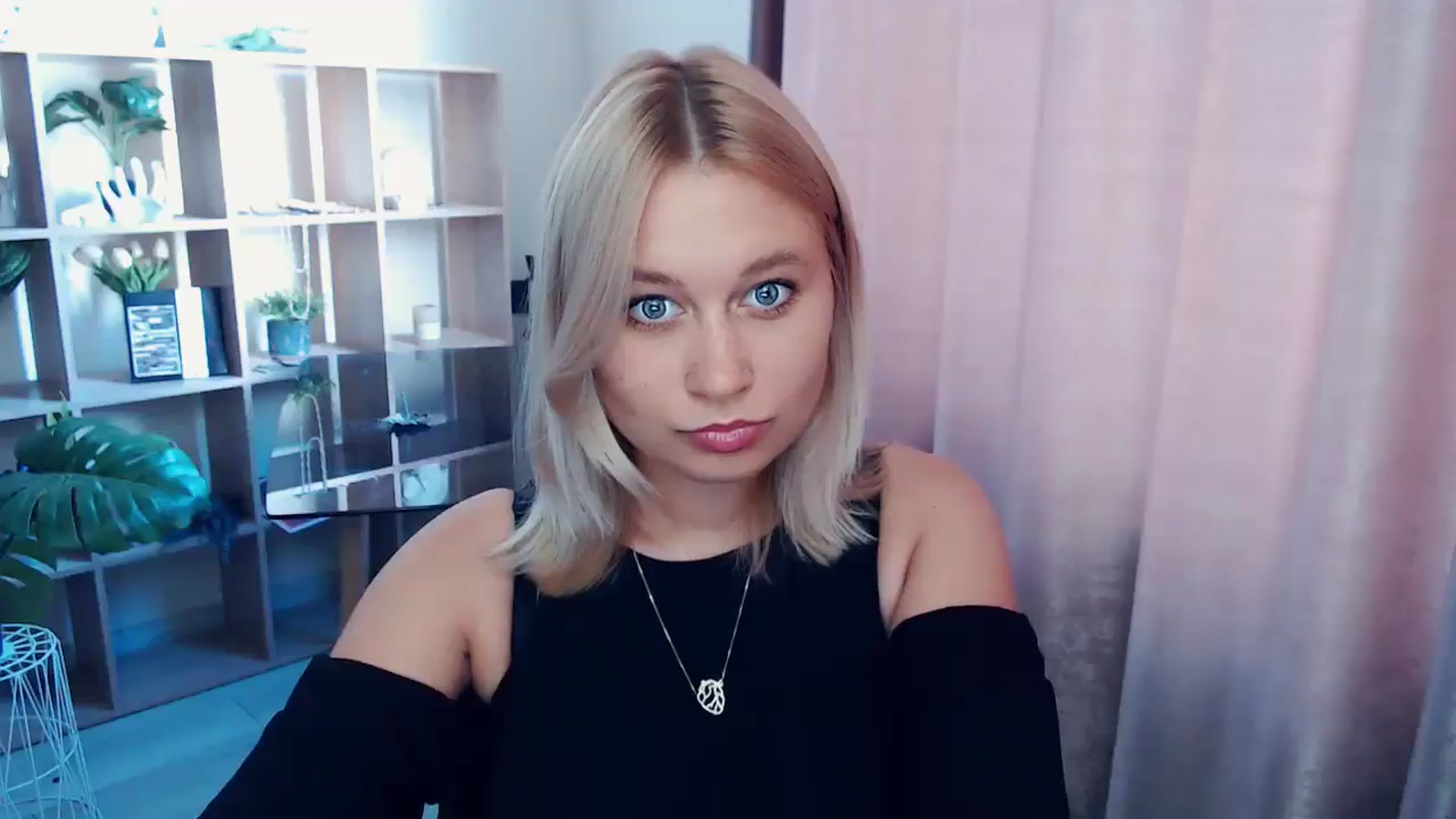 Gallery image thumbnail from Kukla_kolduna's myfreecams stream on, 07/31/2025, 15:25 image 9 of 20
