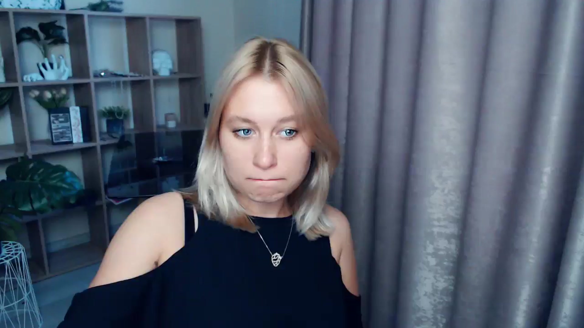 Gallery image thumbnail from Kukla_kolduna's myfreecams stream on, 07/31/2025, 18:02 image 13 of 20