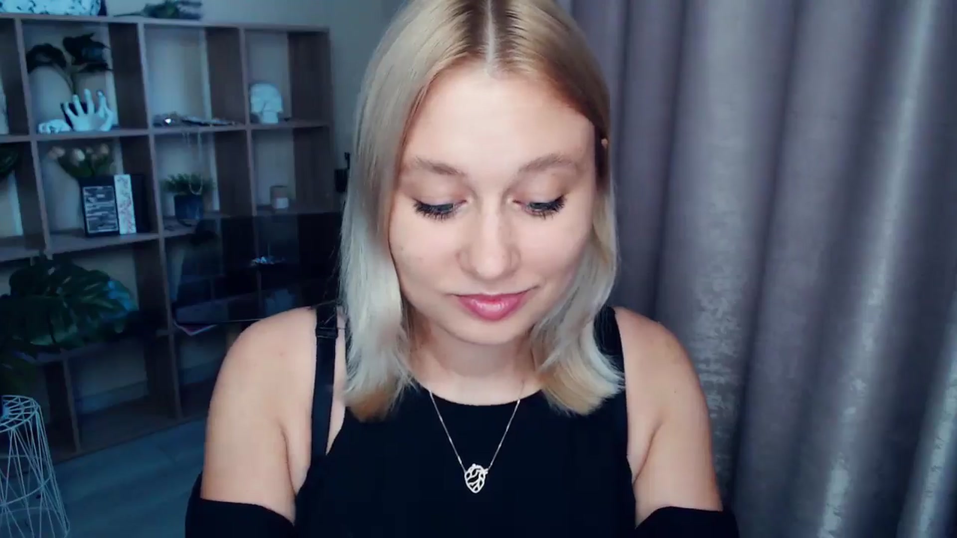Gallery image thumbnail from Kukla_kolduna's myfreecams stream on, 07/31/2025, 18:02 image 9 of 20