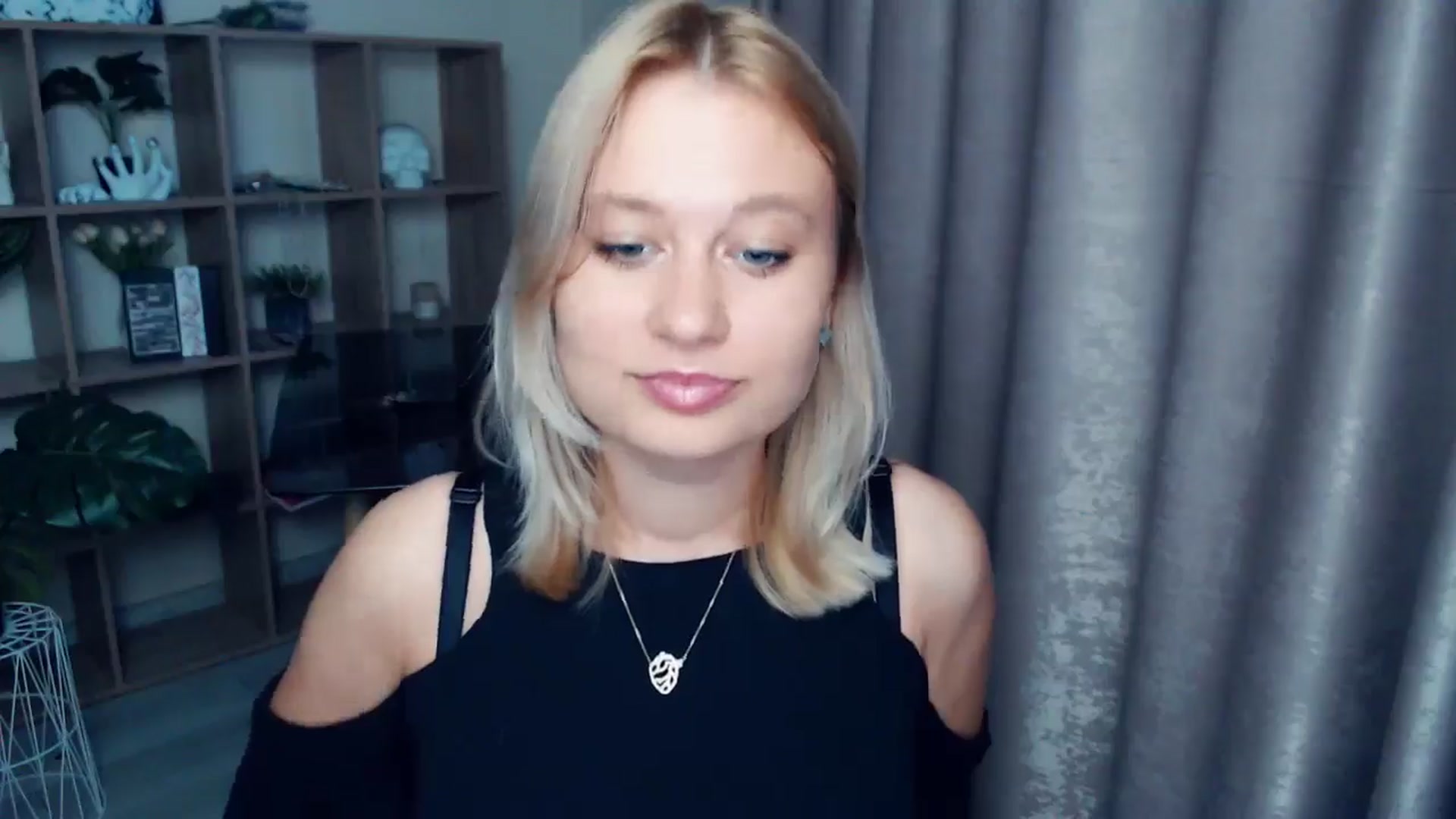 Gallery image thumbnail from Kukla_kolduna's myfreecams stream on, 07/31/2025, 18:02 image 17 of 20