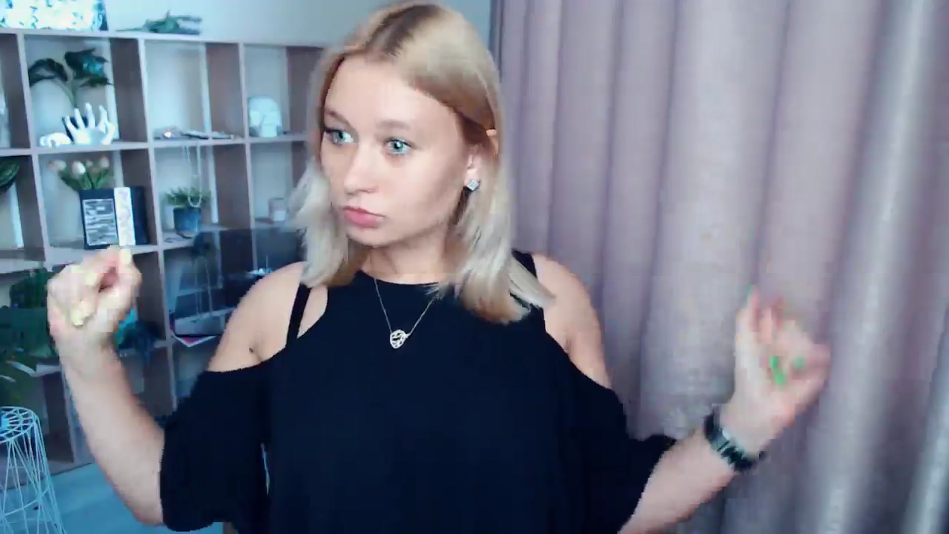 Gallery image thumbnail from Kukla_kolduna's myfreecams stream on, 07/31/2025, 18:02 image 2 of 20