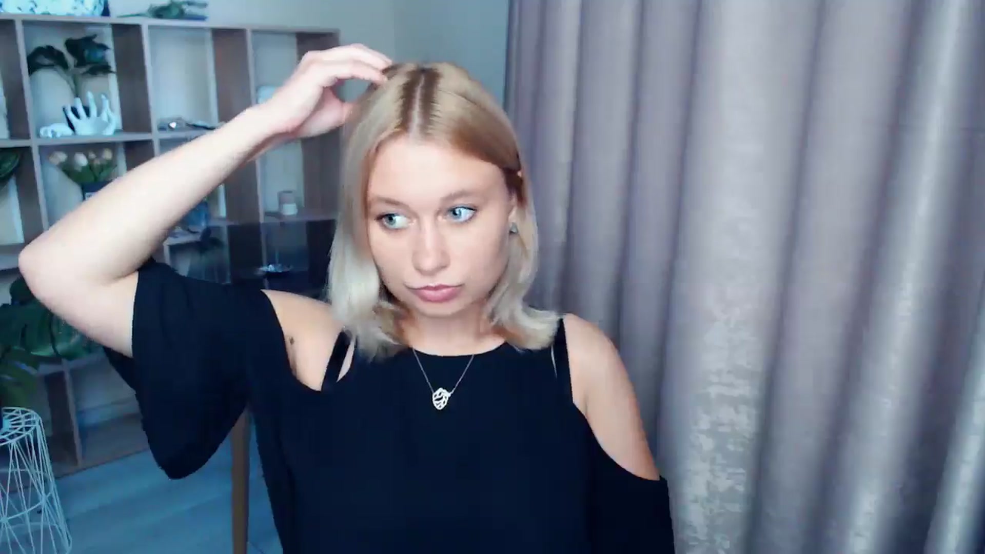 Gallery image thumbnail from Kukla_kolduna's myfreecams stream on, 07/31/2025, 18:02 image 8 of 20