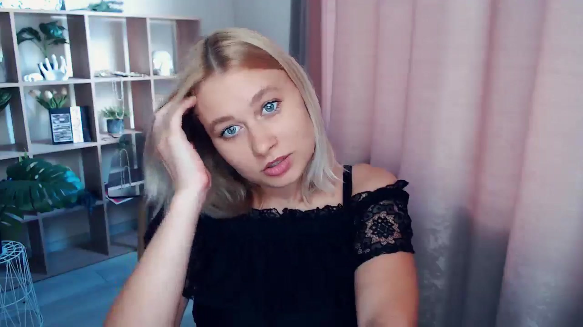 Gallery image thumbnail from Kukla_kolduna's myfreecams stream on, 08/01/2025, 16:43 image 20 of 20