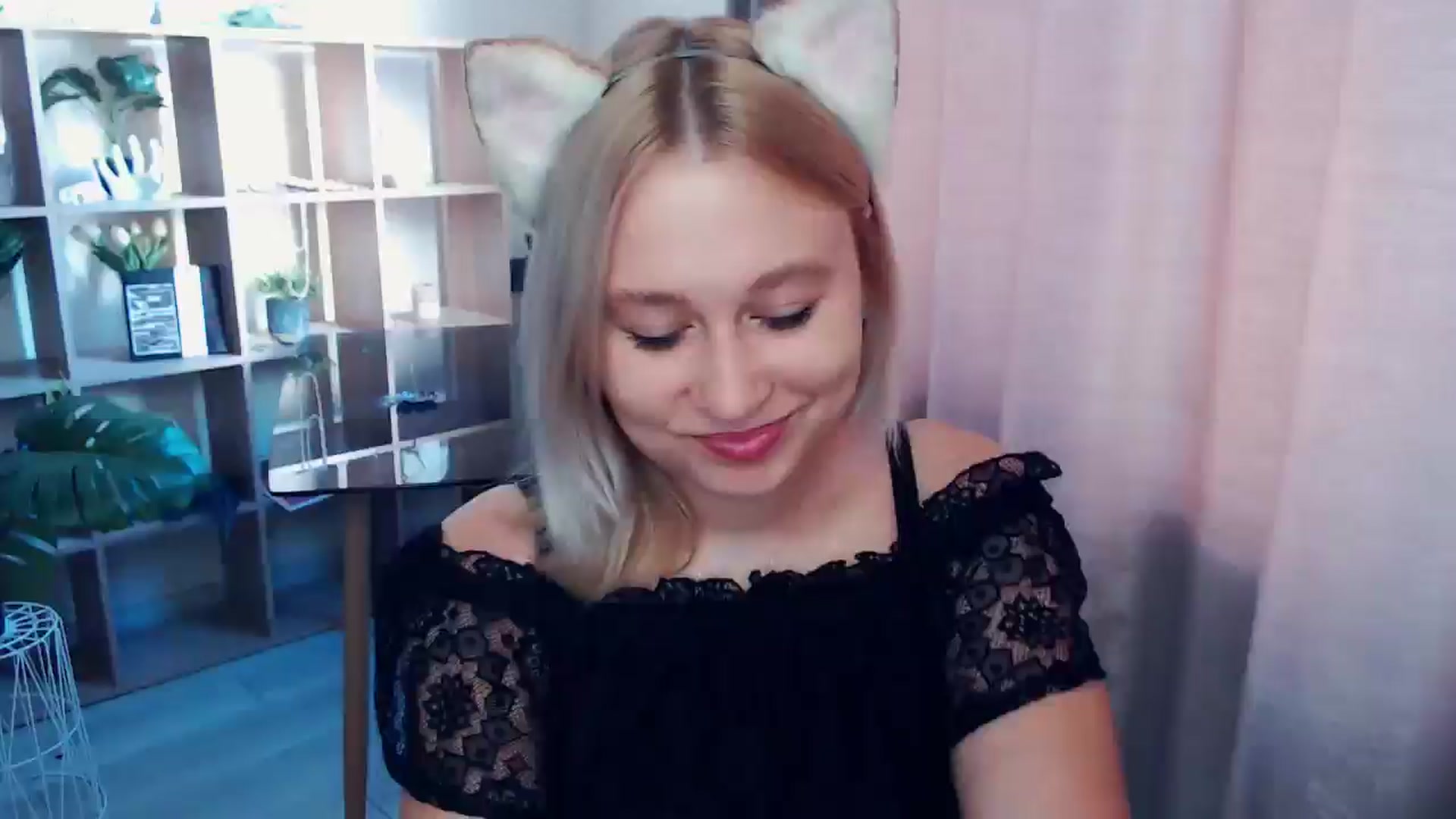 Gallery image thumbnail from Kukla_kolduna's myfreecams stream on, 08/01/2025, 16:43 image 8 of 20