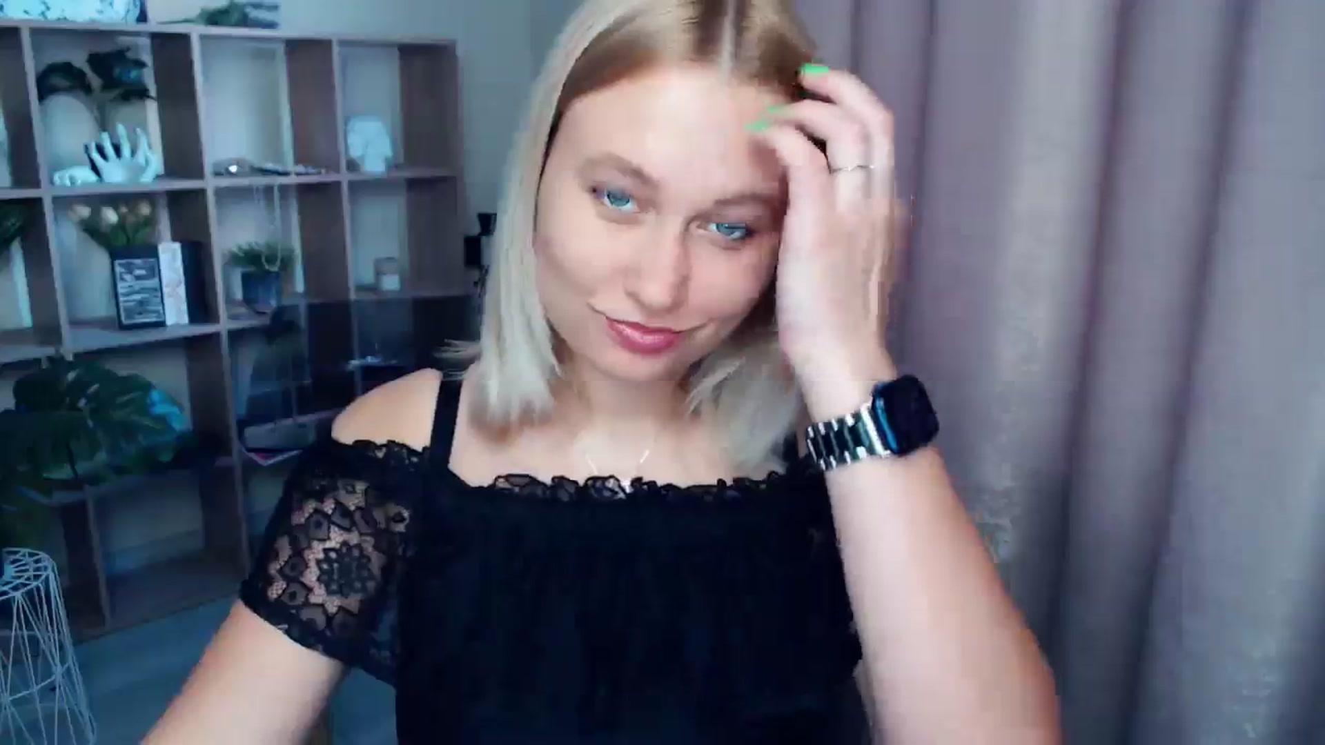 Gallery image thumbnail from Kukla_kolduna's myfreecams stream on, 08/01/2025, 18:22 image 5 of 20