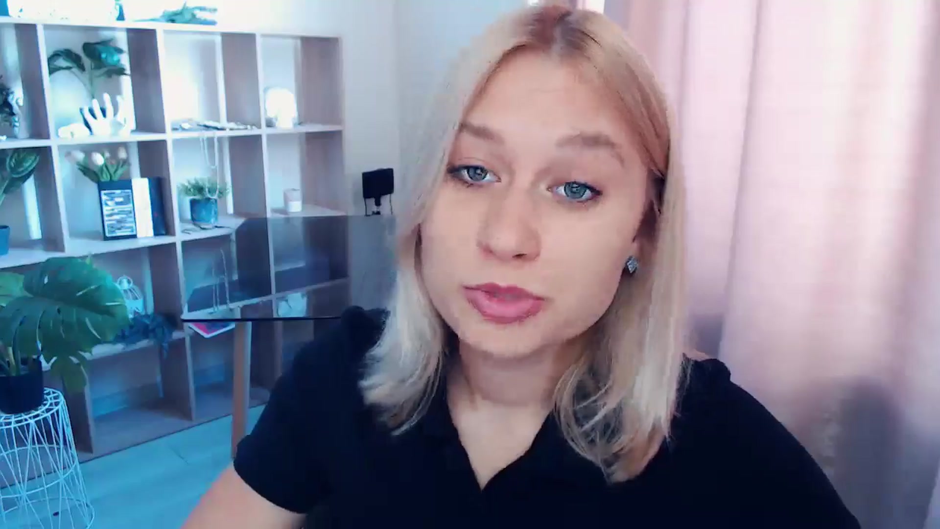 Gallery image thumbnail from Kukla_kolduna's myfreecams stream on, 08/02/2025, 07:11 image 17 of 20