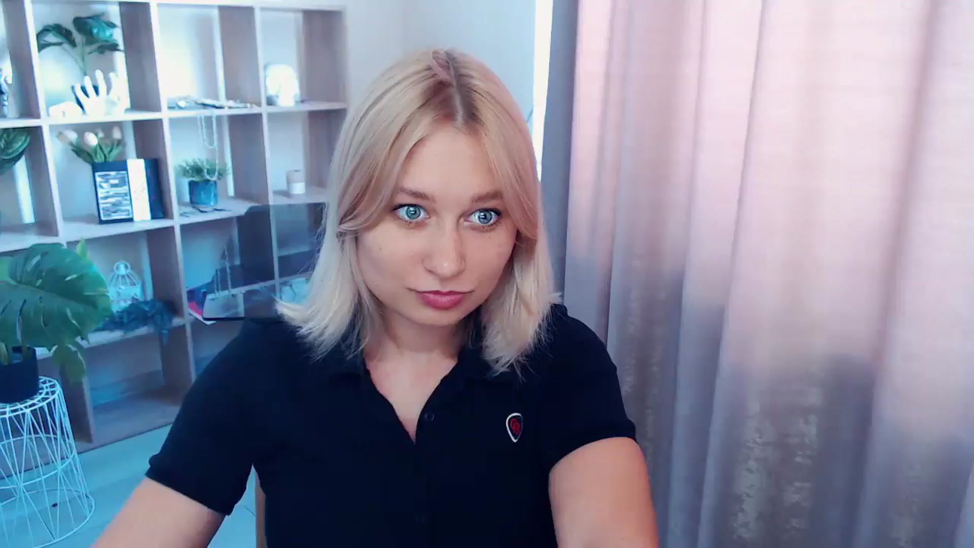 Gallery image thumbnail from Kukla_kolduna's myfreecams stream on, 08/02/2025, 10:05 image 4 of 20