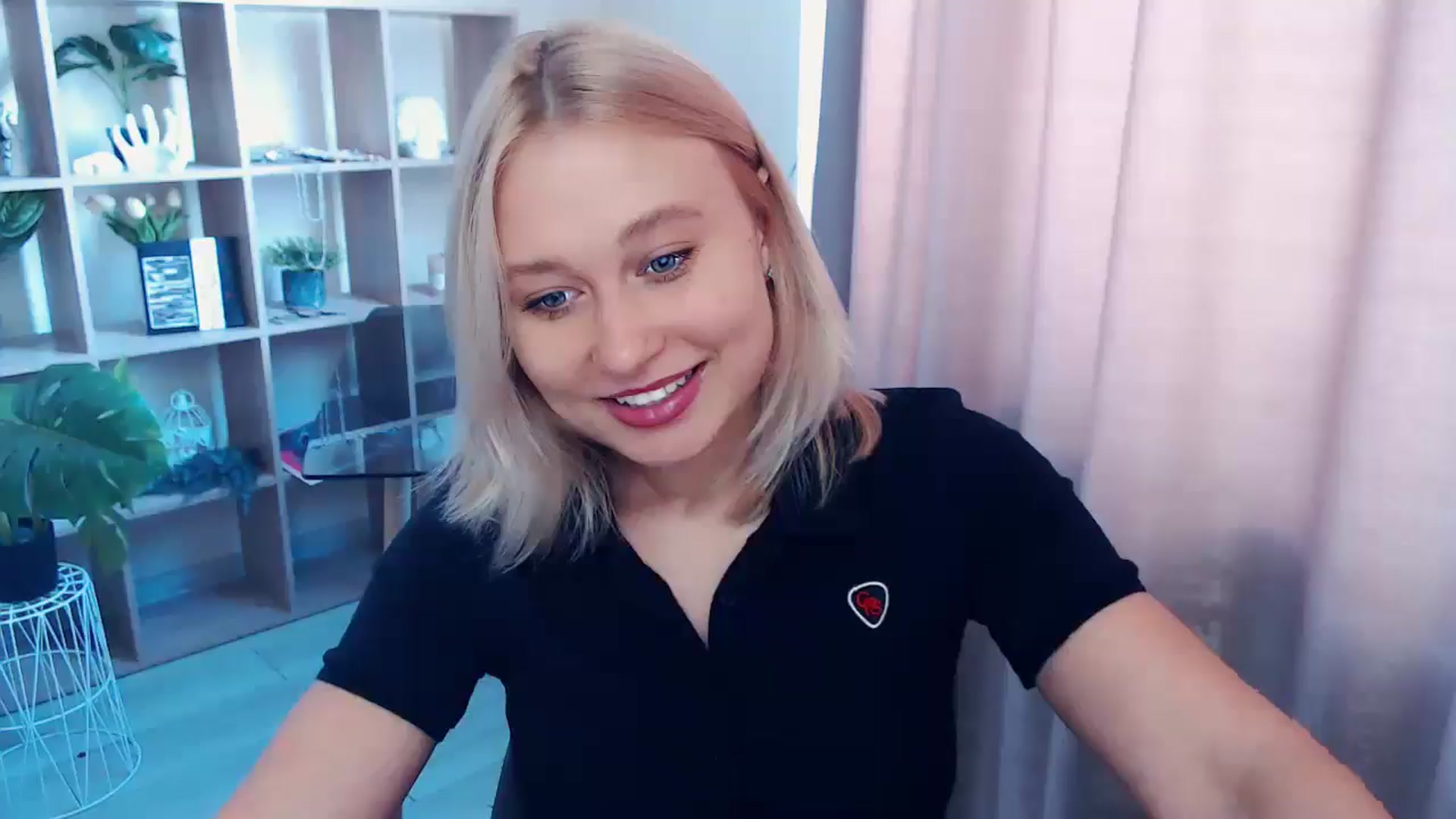 Gallery image thumbnail from Kukla_kolduna's myfreecams stream on, 08/02/2025, 10:05 image 2 of 20