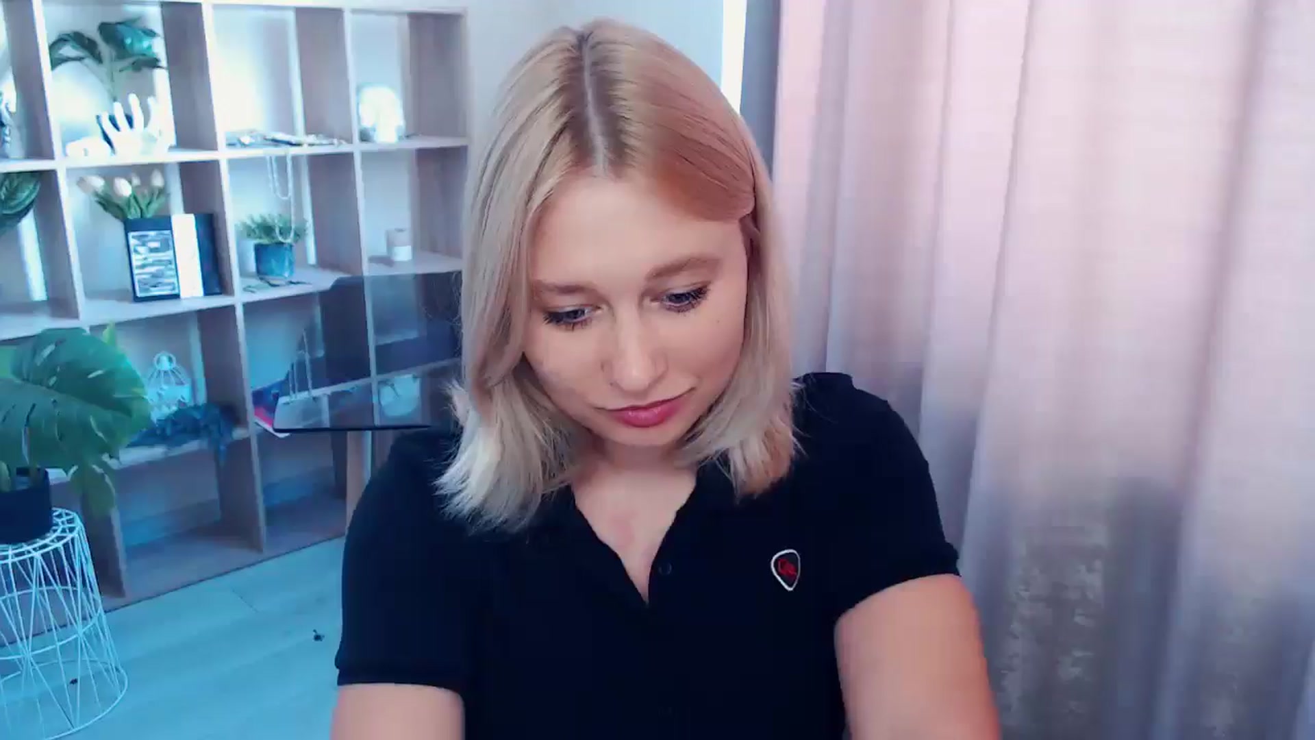 Gallery image thumbnail from Kukla_kolduna's myfreecams stream on, 08/02/2025, 10:05 image 11 of 20