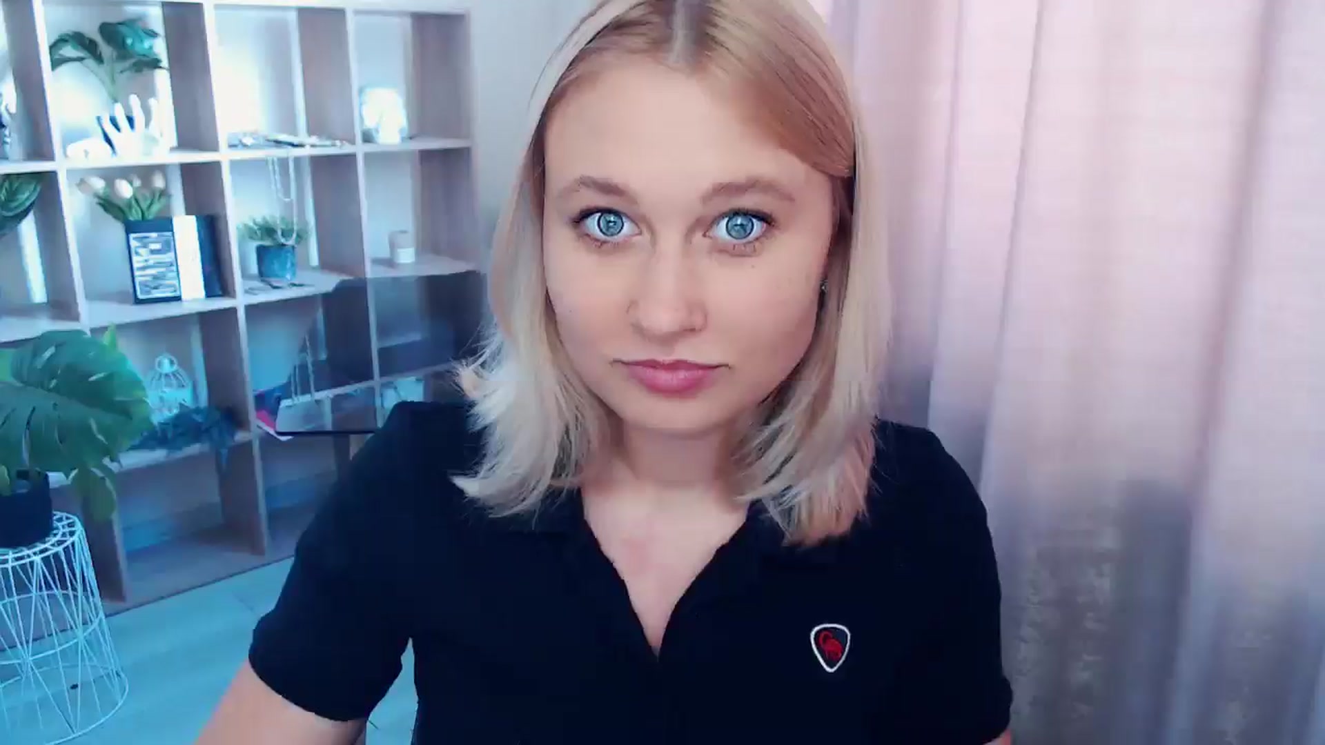 Gallery image thumbnail from Kukla_kolduna's myfreecams stream on, 08/02/2025, 10:05 image 12 of 20