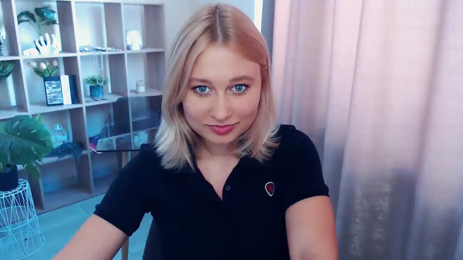 Gallery image thumbnail from Kukla_kolduna's myfreecams stream on, 08/02/2025, 10:05 image 6 of 20
