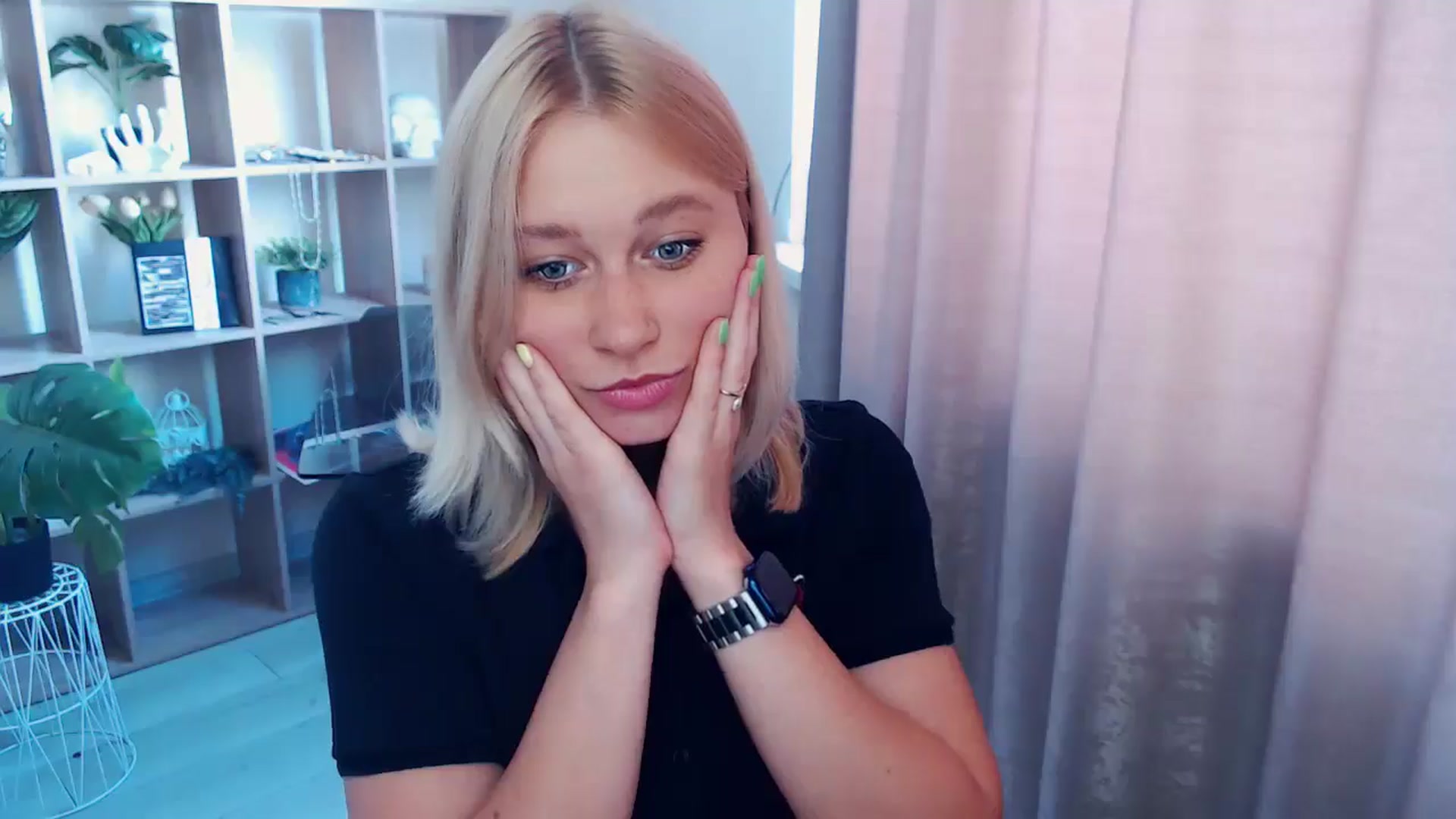 Gallery image thumbnail from Kukla_kolduna's myfreecams stream on, 08/02/2025, 10:05 image 17 of 20