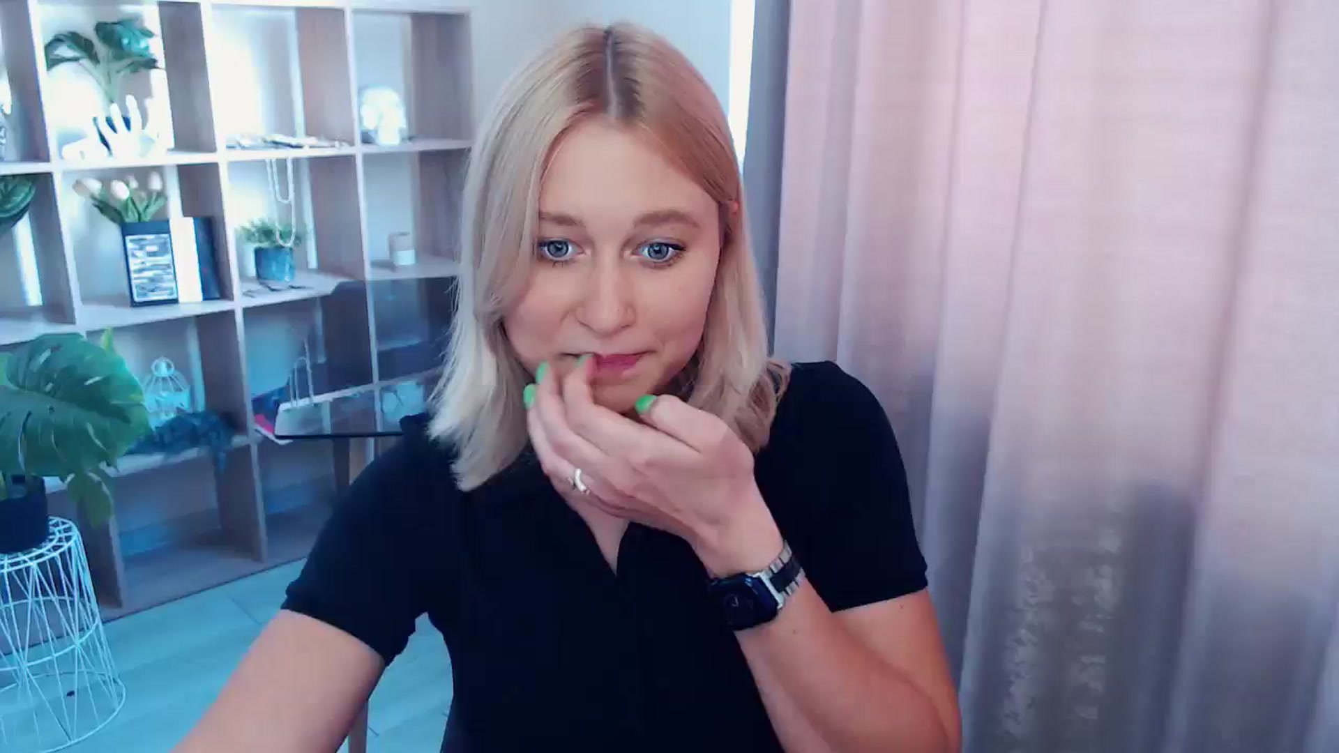 Gallery image thumbnail from Kukla_kolduna's myfreecams stream on, 08/02/2025, 11:43 image 3 of 20