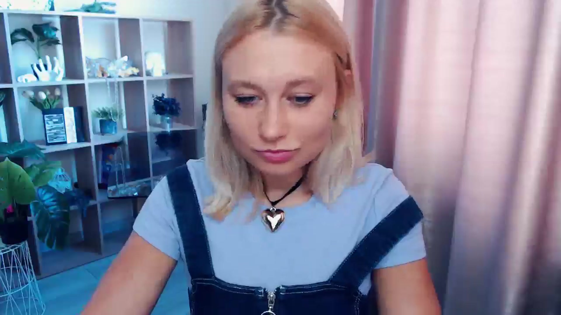Gallery image thumbnail from Kukla_kolduna's myfreecams stream on, 08/16/2025, 07:23 image 12 of 20