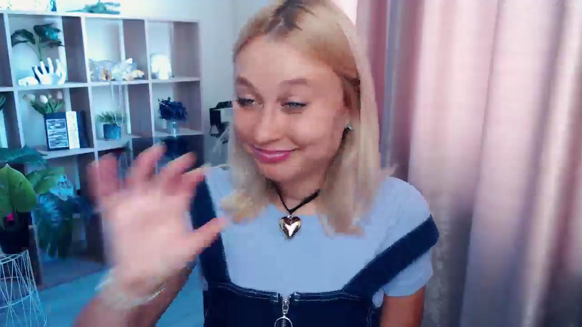 Gallery image thumbnail from Kukla_kolduna's myfreecams stream on, 08/16/2025, 07:23 image 14 of 20
