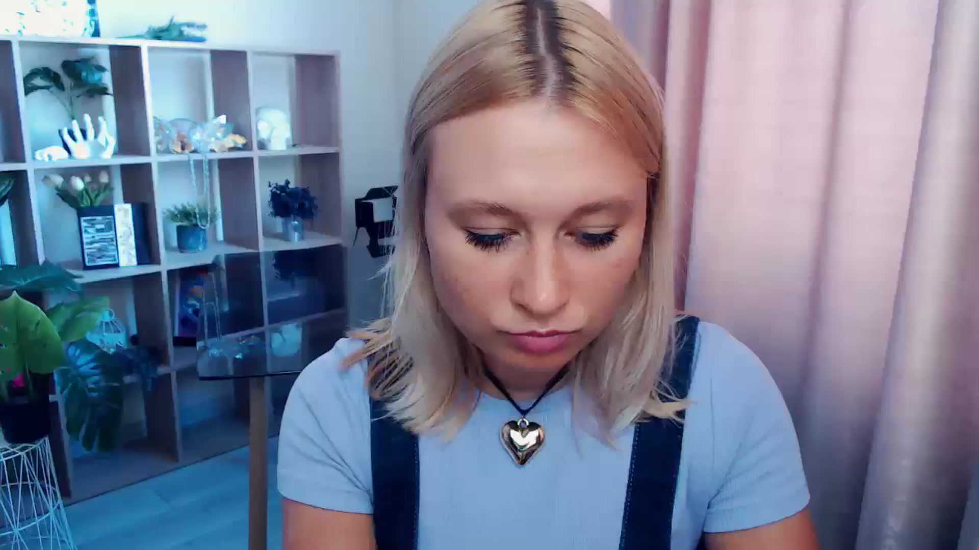 Gallery image thumbnail from Kukla_kolduna's myfreecams stream on, 08/16/2025, 09:50 image 5 of 20