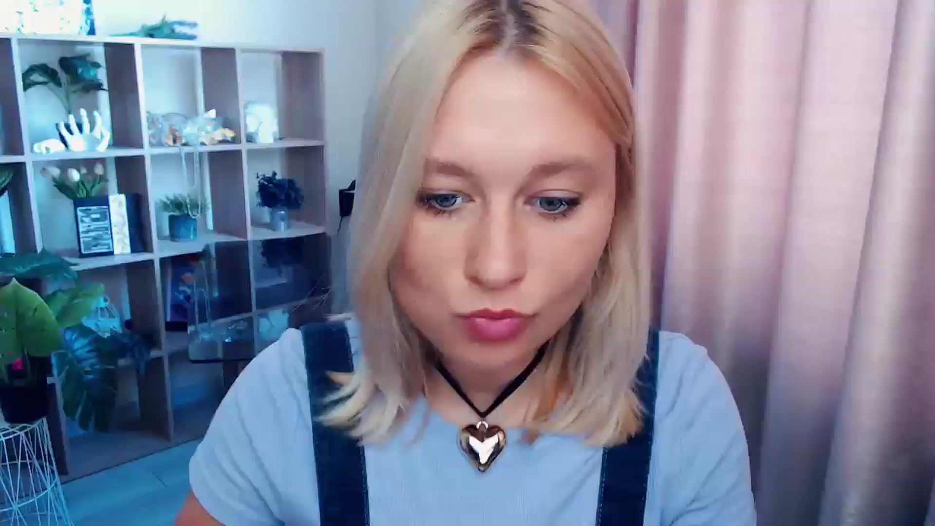Gallery image thumbnail from Kukla_kolduna's myfreecams stream on, 08/16/2025, 09:50 image 1 of 20