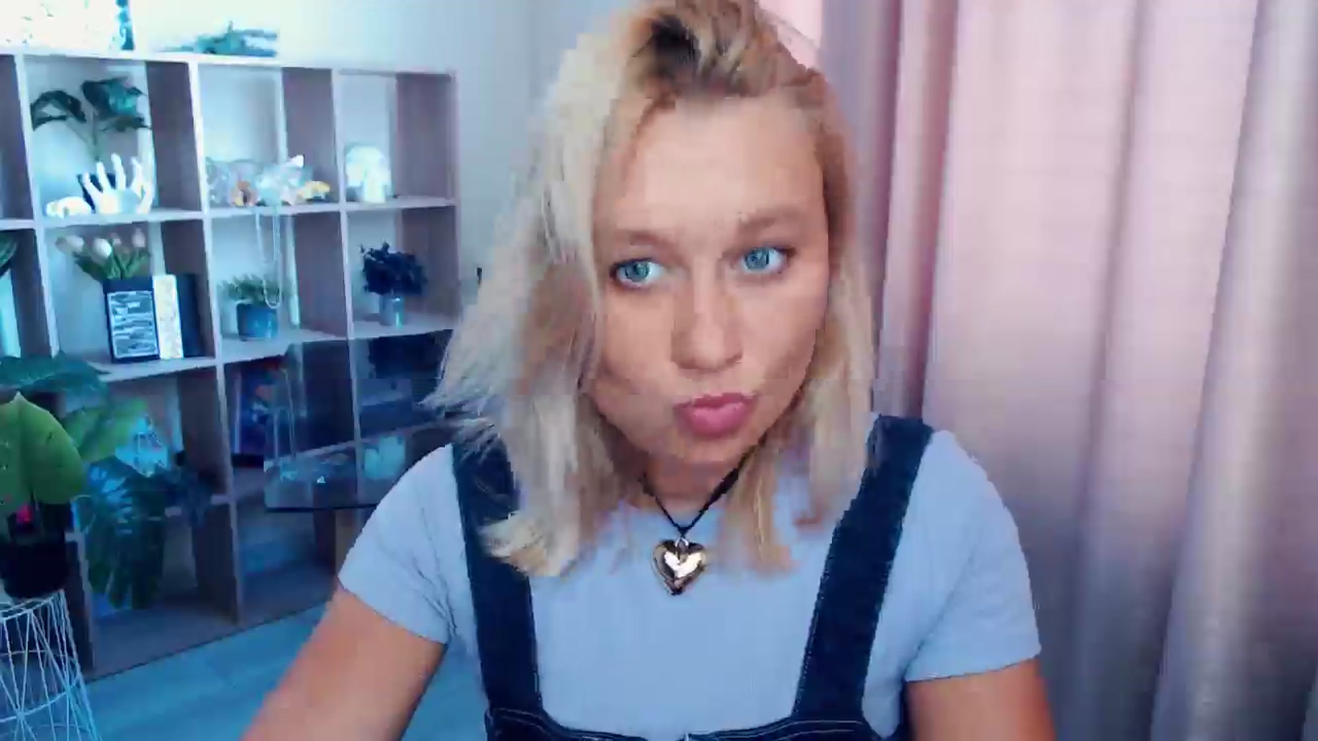 Gallery image thumbnail from Kukla_kolduna's myfreecams stream on, 08/16/2025, 09:50 image 9 of 20
