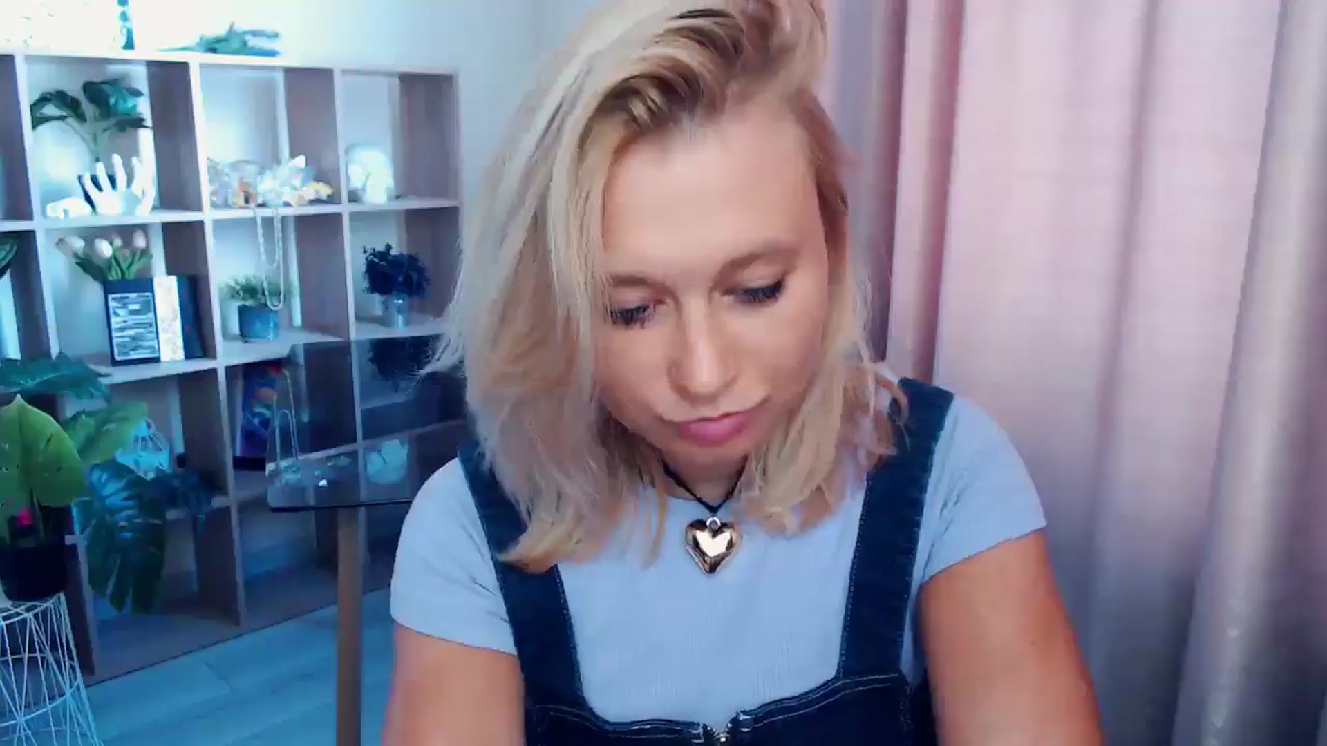 Gallery image thumbnail from Kukla_kolduna's myfreecams stream on, 08/16/2025, 09:50 image 18 of 20