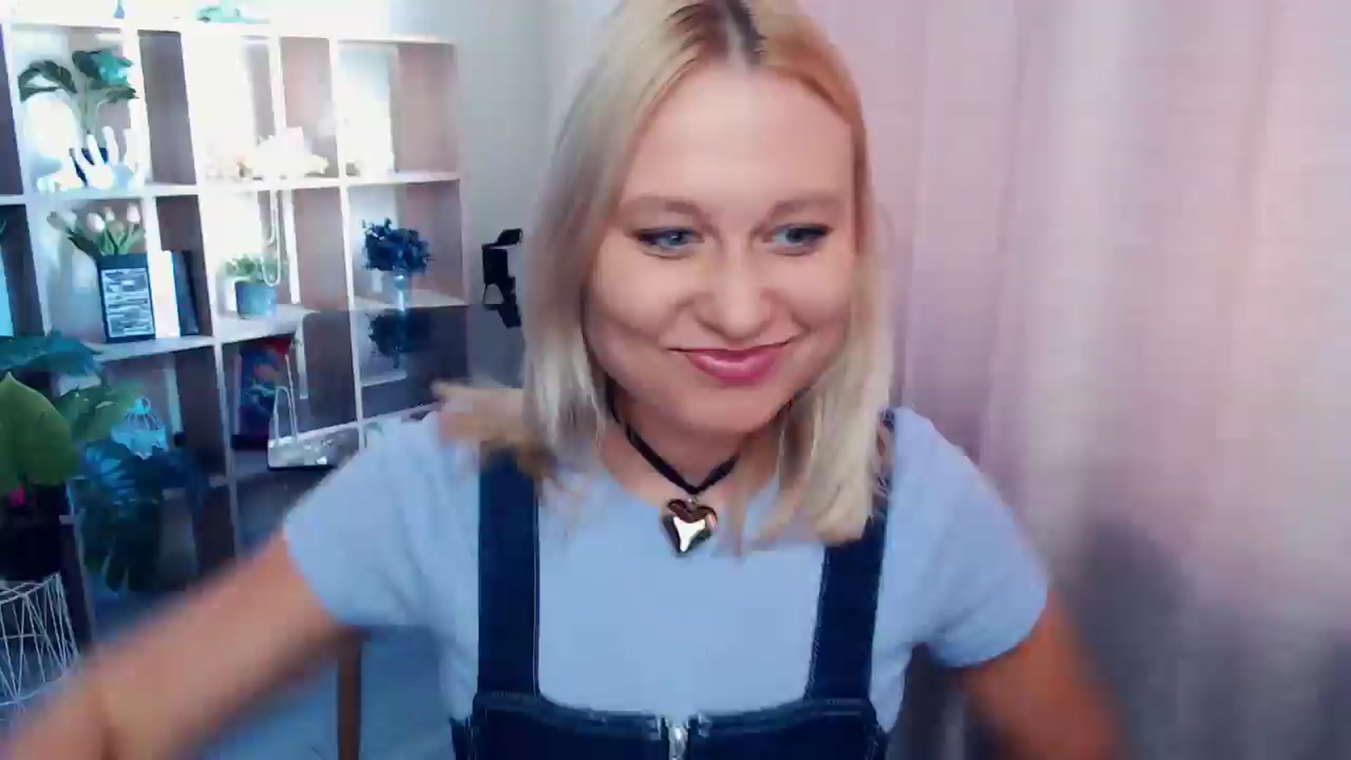 Gallery image thumbnail from Kukla_kolduna's myfreecams stream on, 08/16/2025, 15:30 image 1 of 20