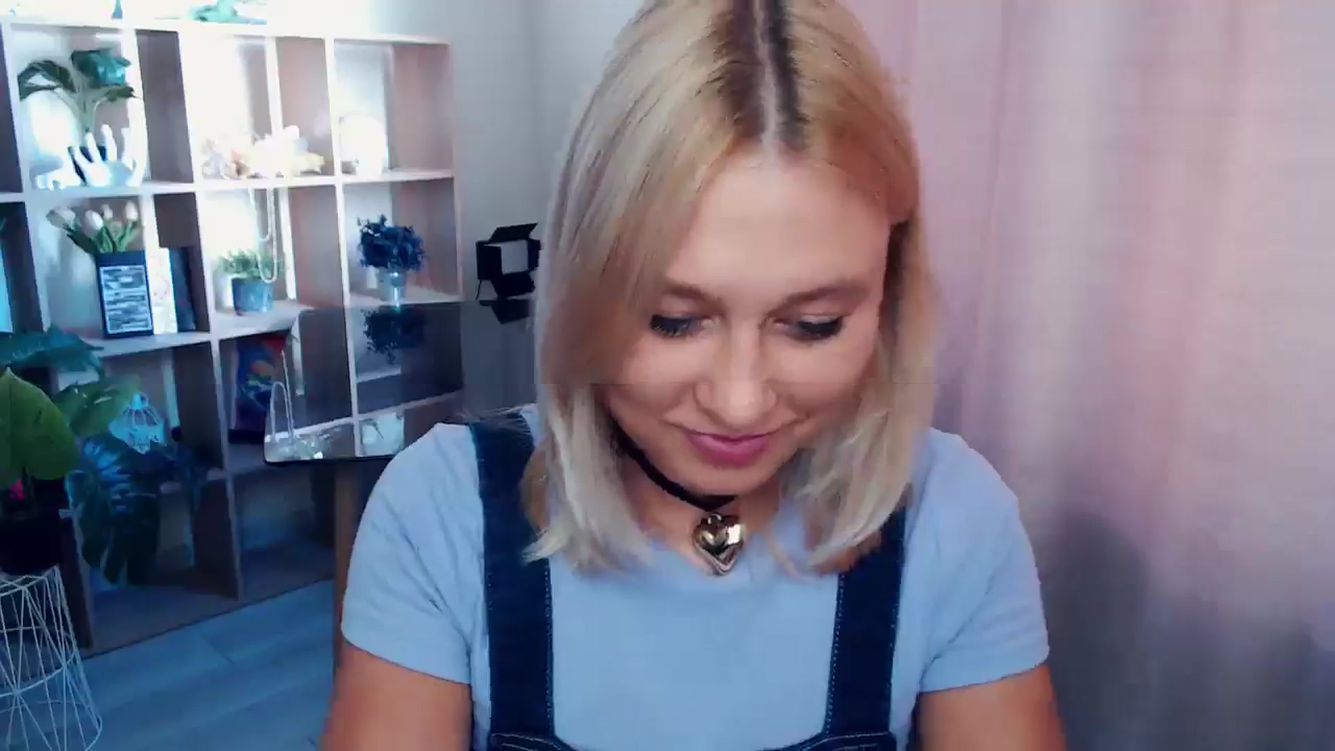 Gallery image thumbnail from Kukla_kolduna's myfreecams stream on, 08/16/2025, 15:30 image 2 of 20