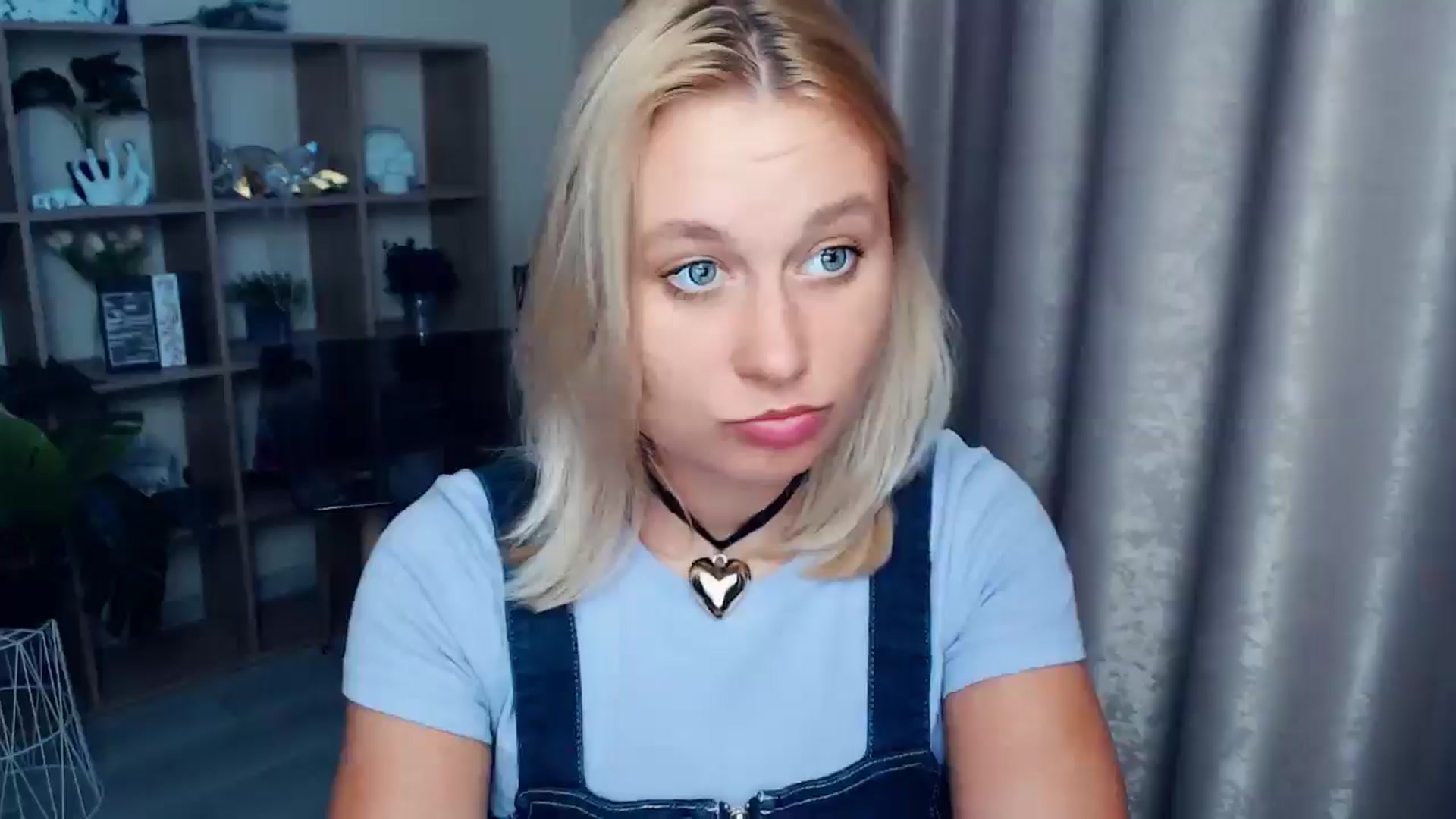 Gallery image thumbnail from Kukla_kolduna's myfreecams stream on, 08/16/2025, 17:24 image 14 of 20