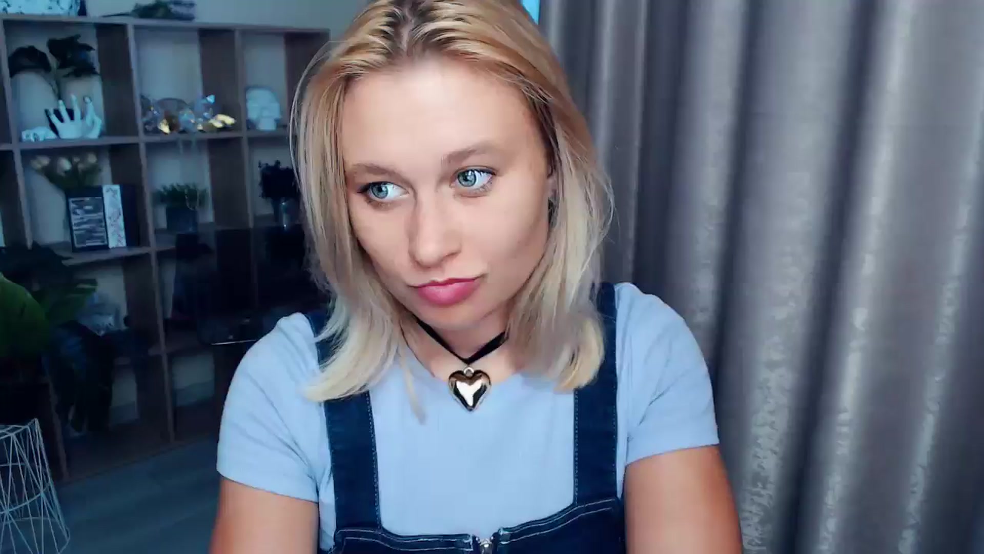 Gallery image thumbnail from Kukla_kolduna's myfreecams stream on, 08/16/2025, 17:24 image 9 of 20
