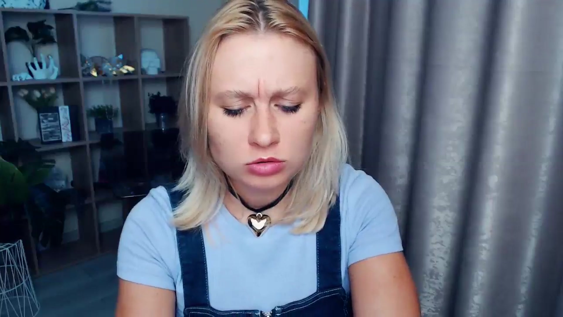 Gallery image thumbnail from Kukla_kolduna's myfreecams stream on, 08/16/2025, 17:24 image 12 of 20