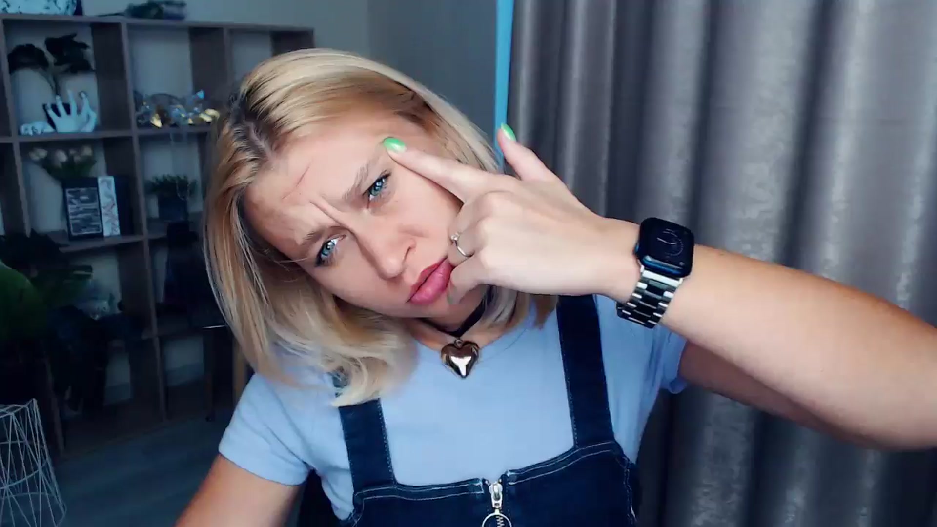 Gallery image thumbnail from Kukla_kolduna's myfreecams stream on, 08/16/2025, 17:24 image 16 of 20
